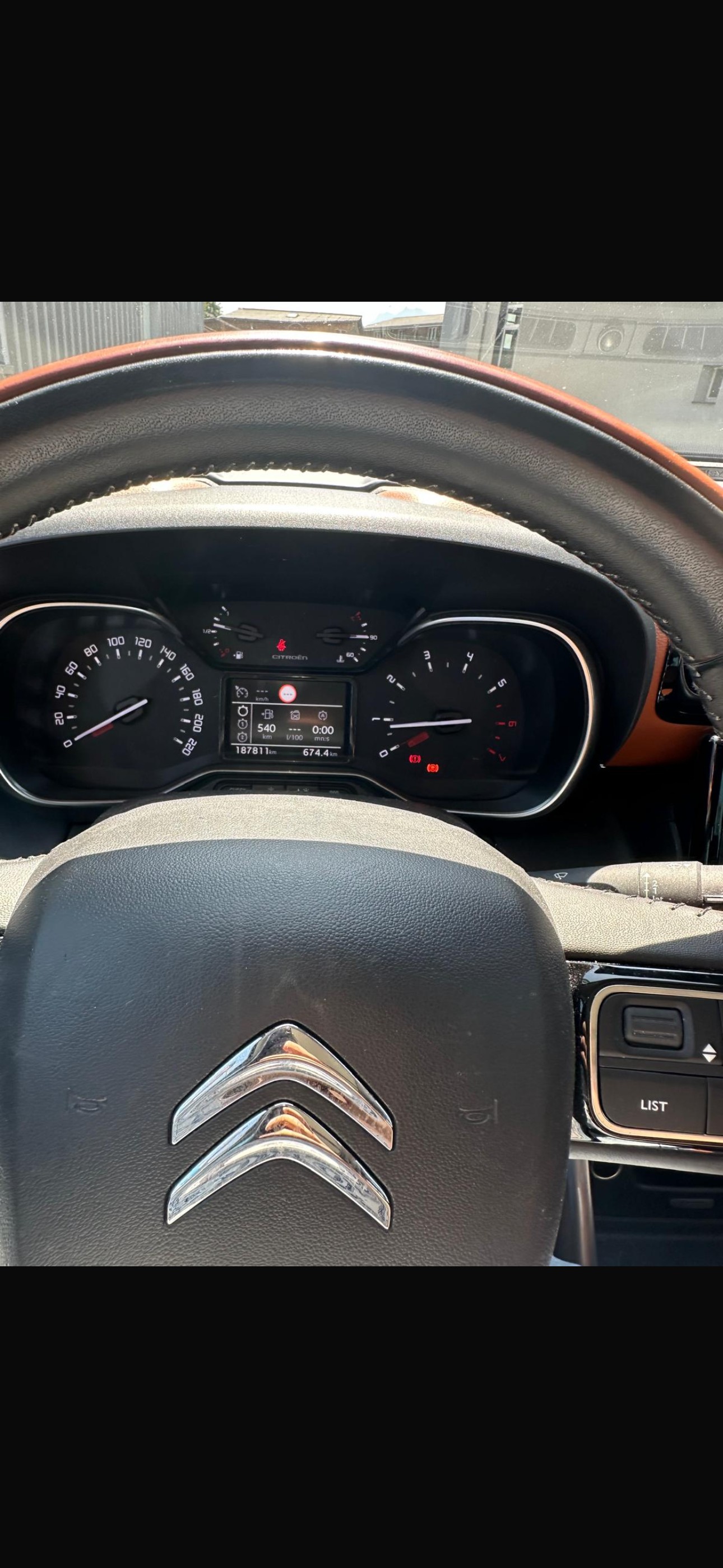 CITROEN C3 Aircross 1.2i PureTech Feel-image-4