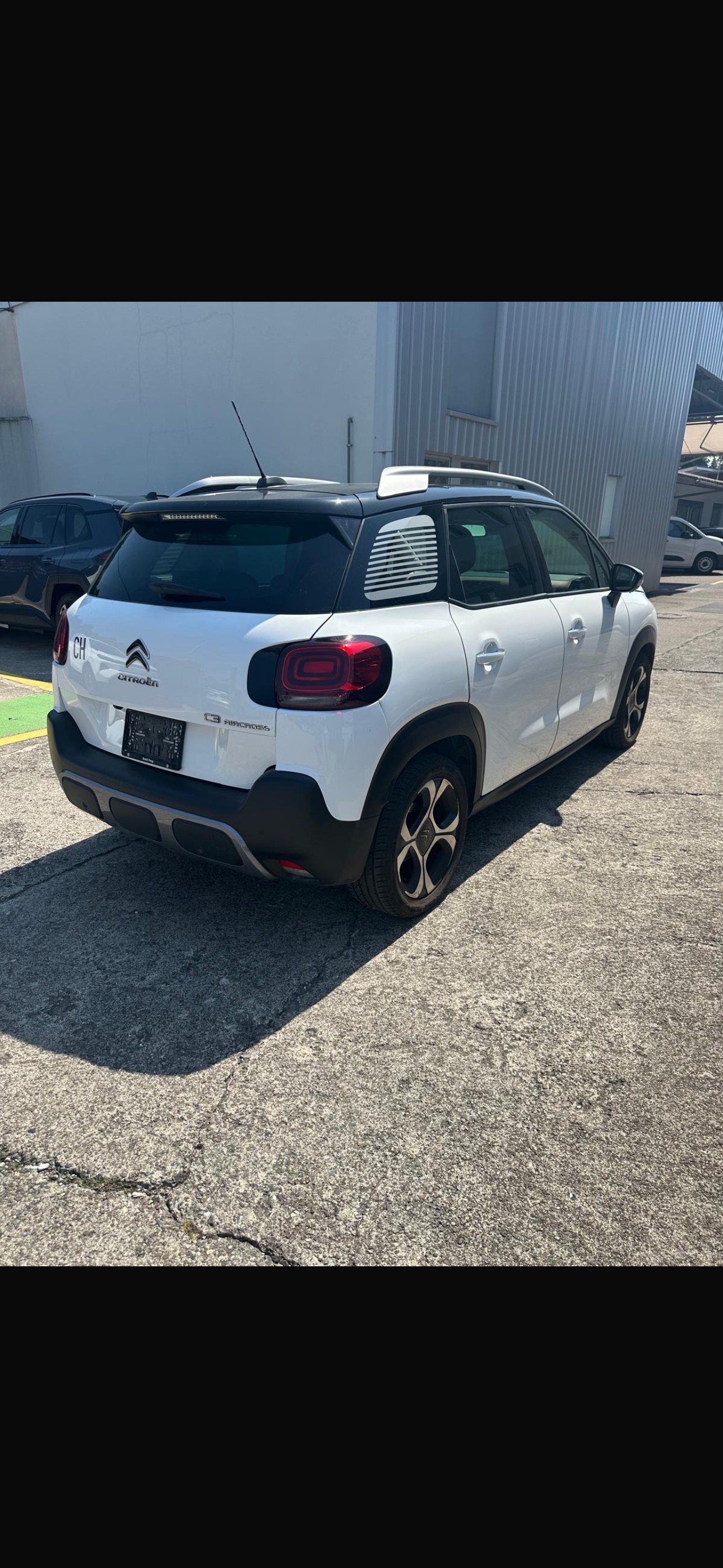 CITROEN C3 Aircross 1.2i PureTech Feel-image-3