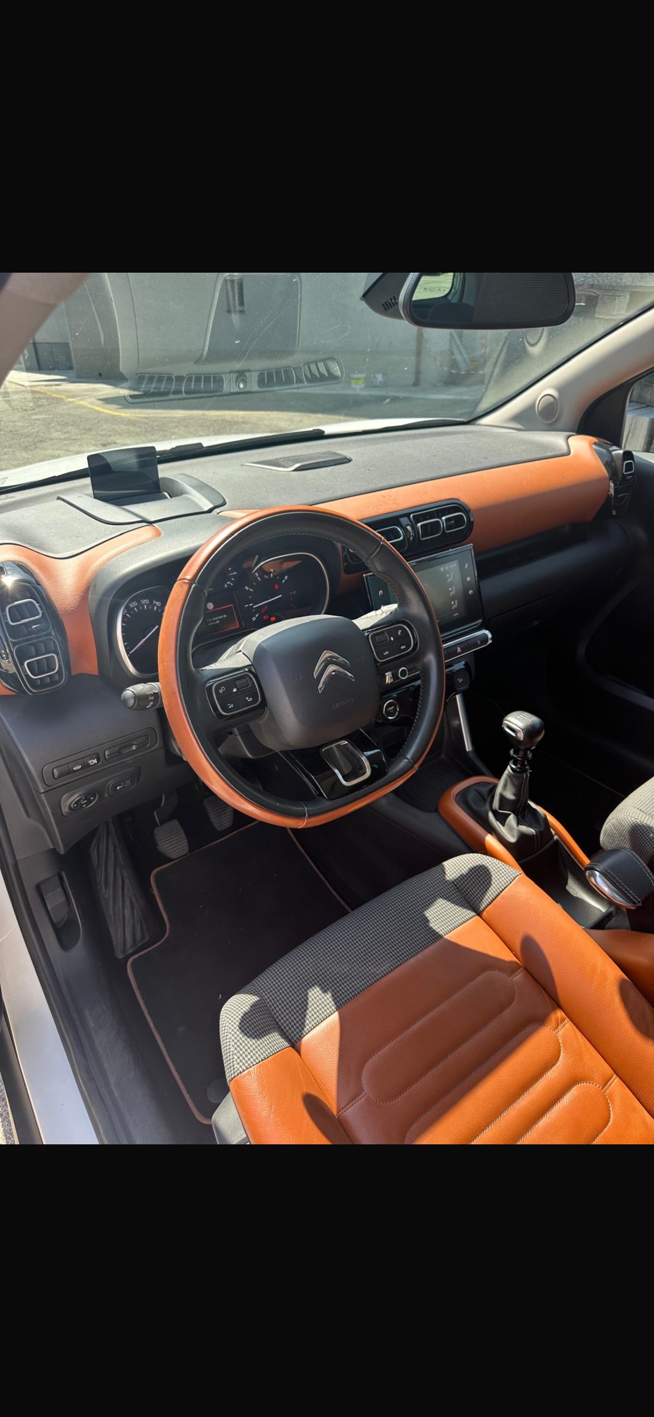 CITROEN C3 Aircross 1.2i PureTech Feel-image-5