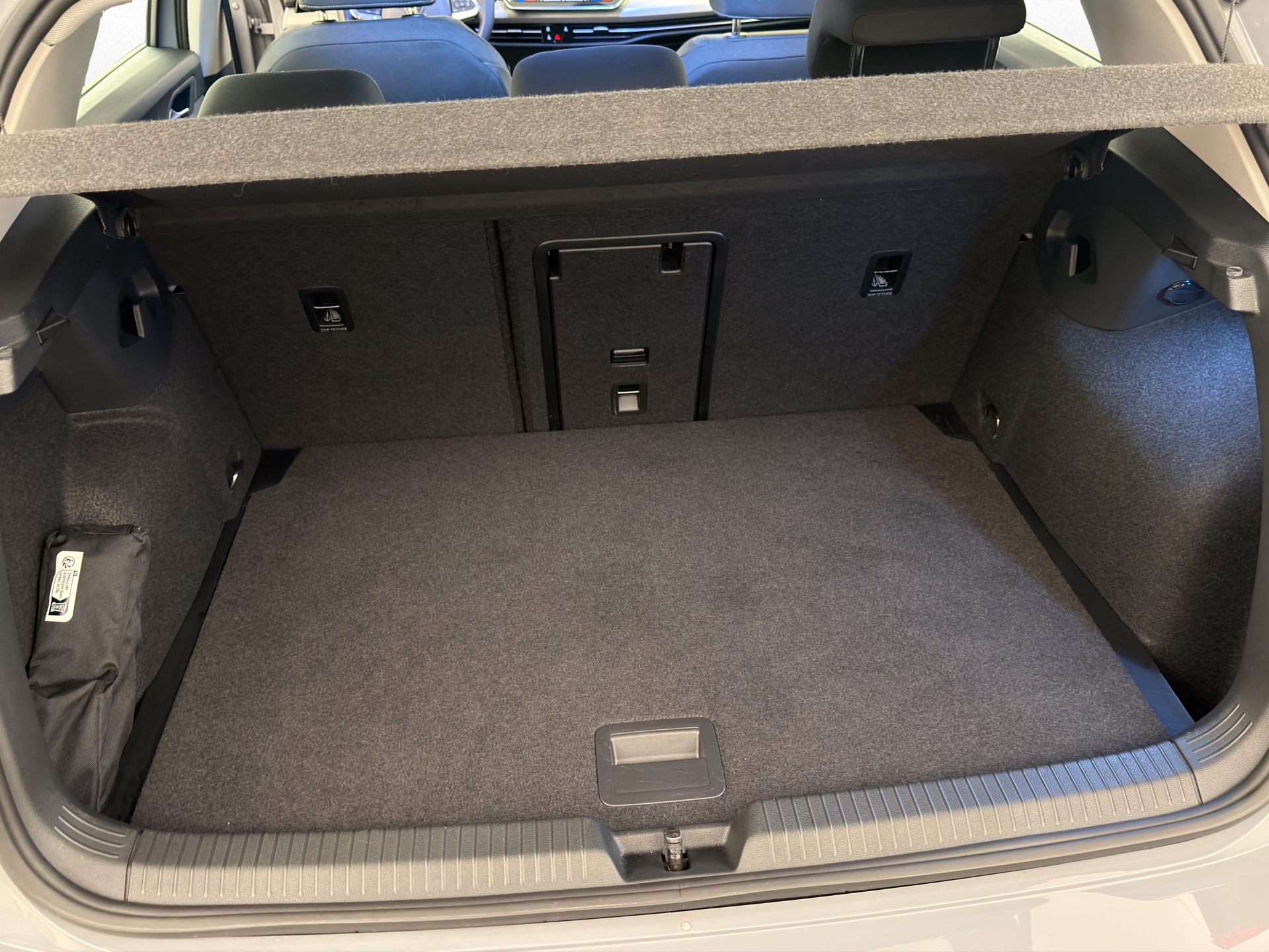 VW Golf 8 1.5 TSI Life 6-Gang-image-12