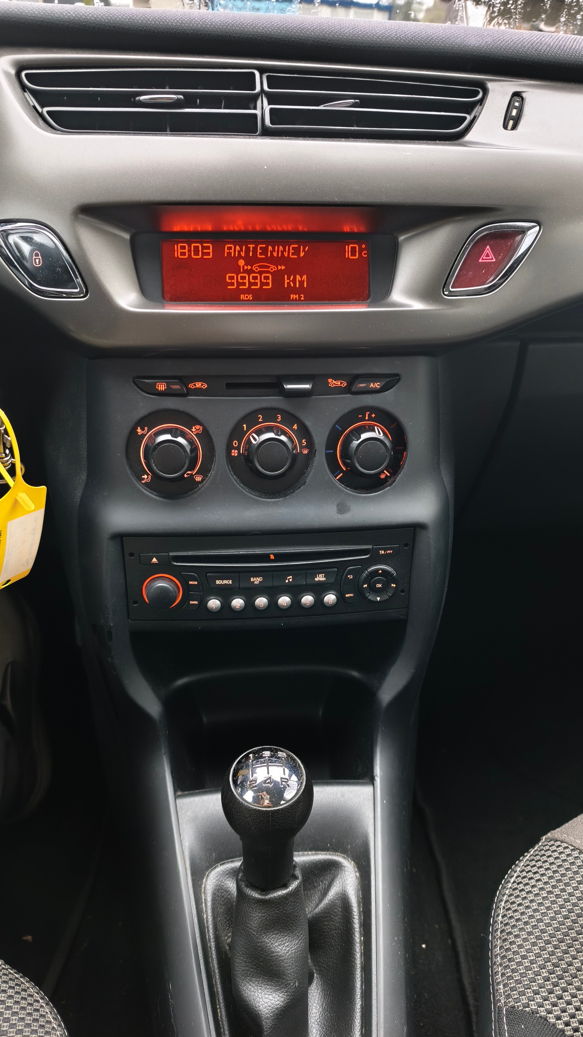 CITROEN C3 1.2i Sélection-image-7