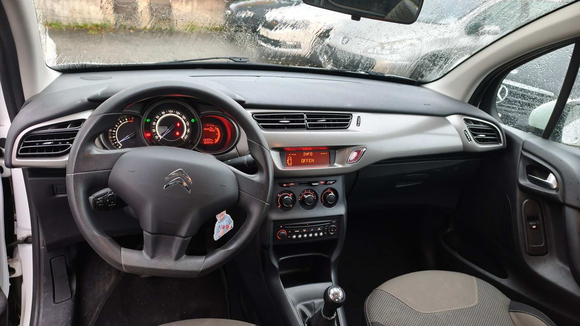 CITROEN C3 1.2i Sélection-image-11