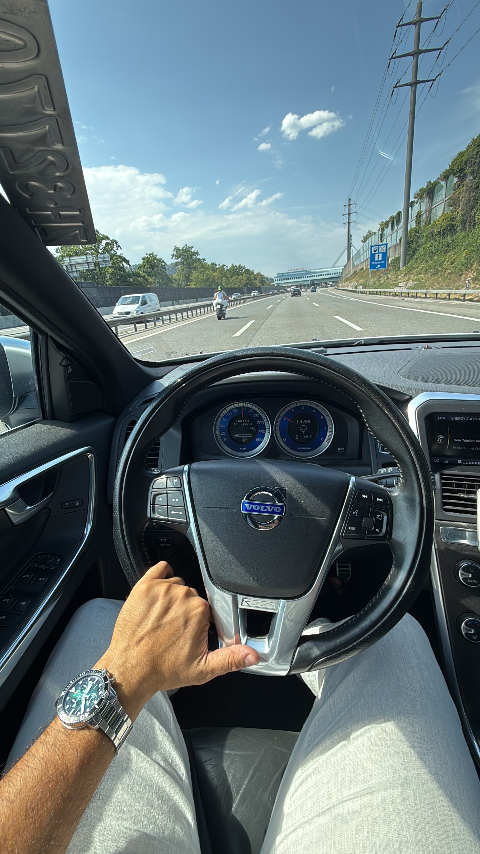 VOLVO XC60 T6 AWD Summum Geartronic-image-13