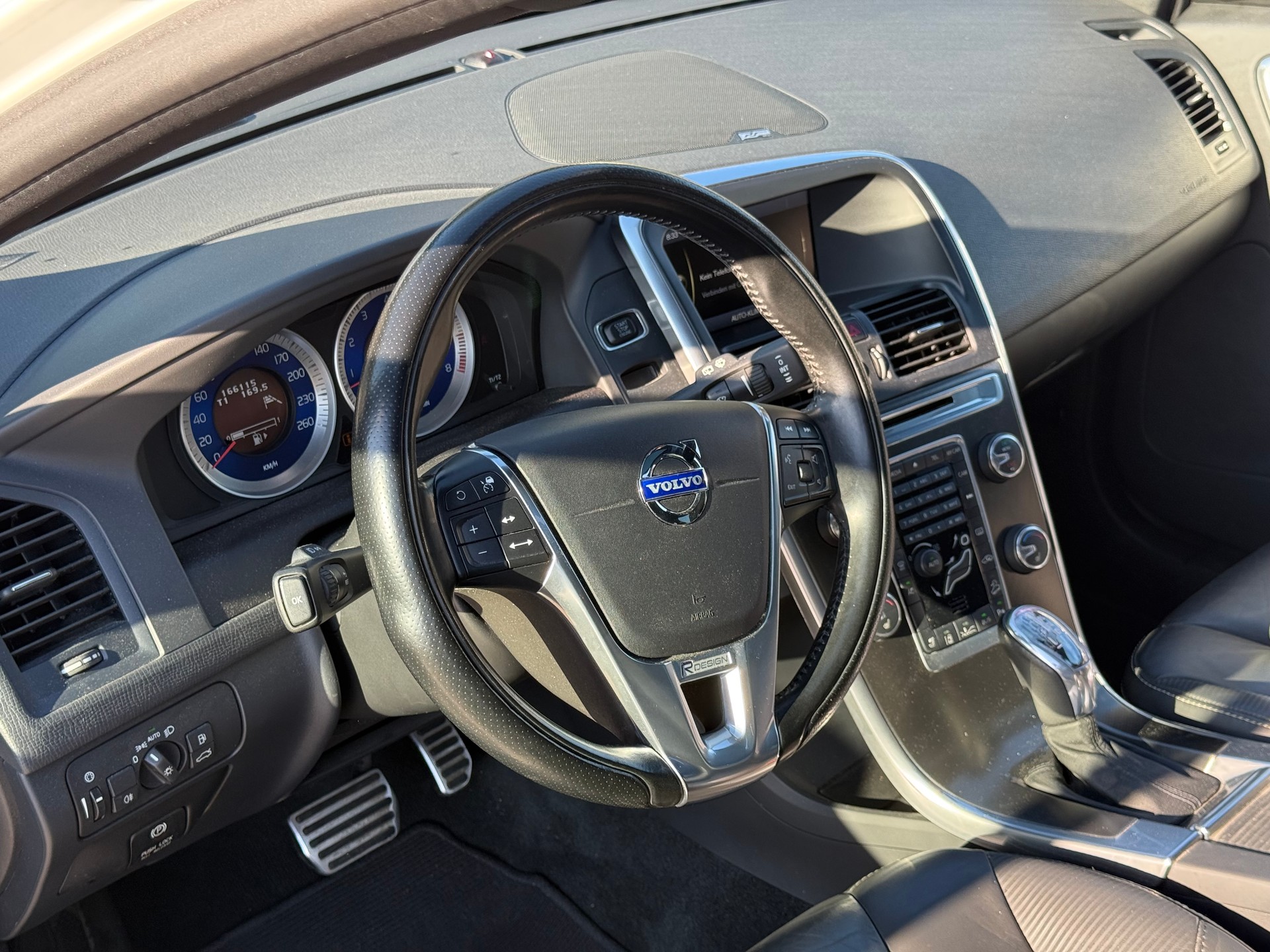 VOLVO XC60 T6 AWD Summum Geartronic-image-9