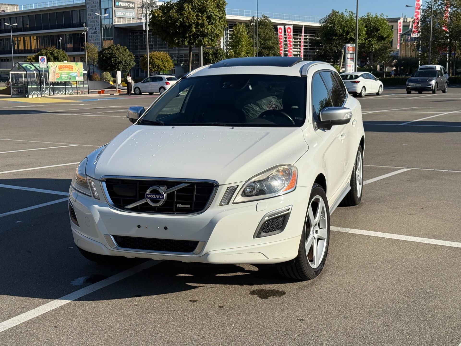 VOLVO XC60 T6 AWD Summum Geartronic-image-2