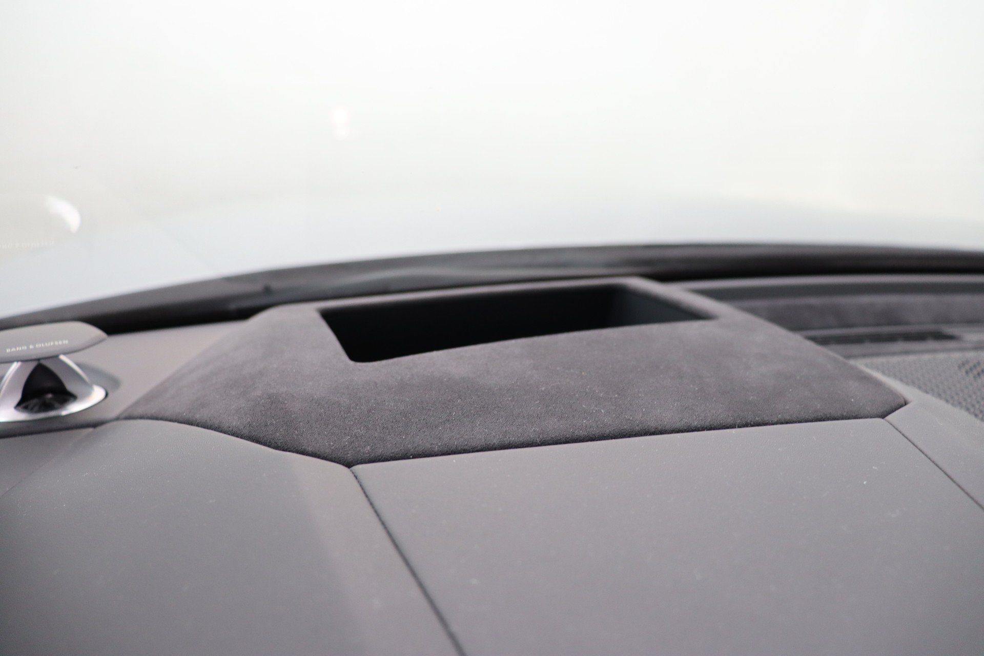 LAMBORGHINI Urus E-Gear-image-21