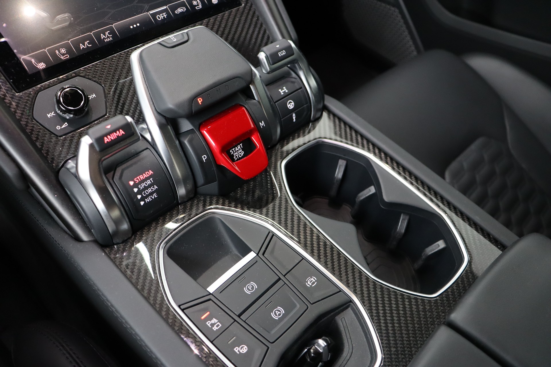 LAMBORGHINI Urus E-Gear-image-18