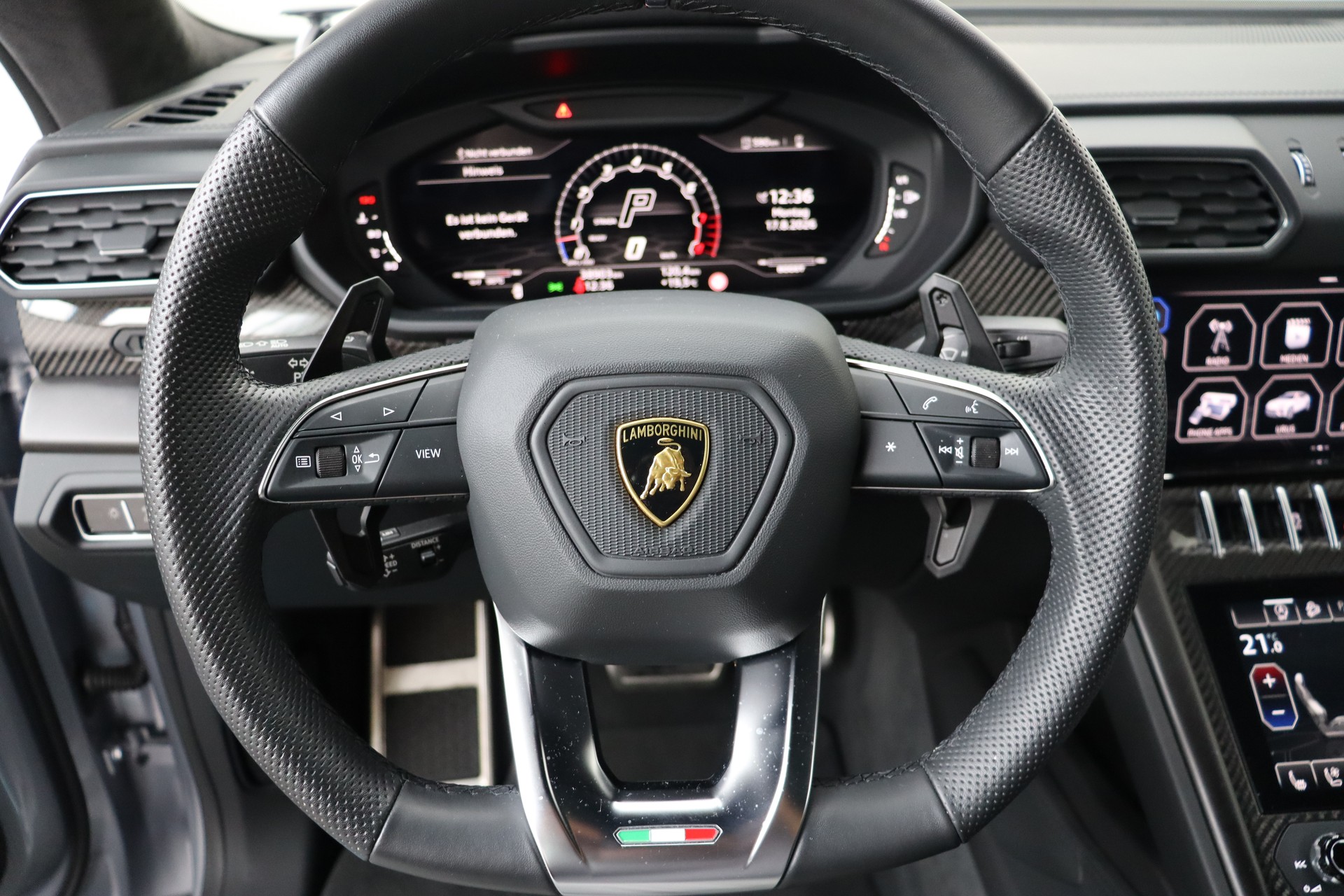 LAMBORGHINI Urus E-Gear-image-24