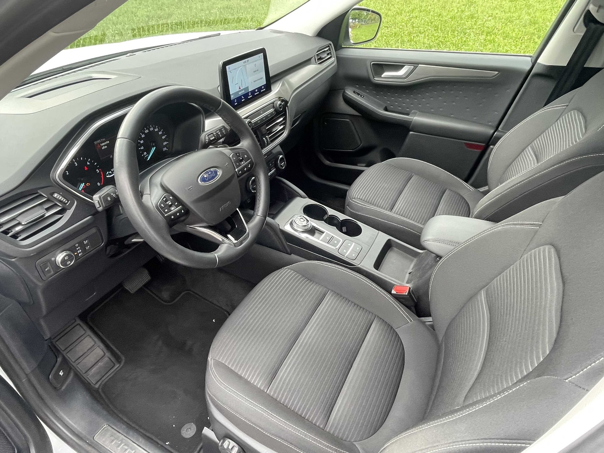 FORD Kuga 2.0 EcoBlue Titanium 4x4-image-11