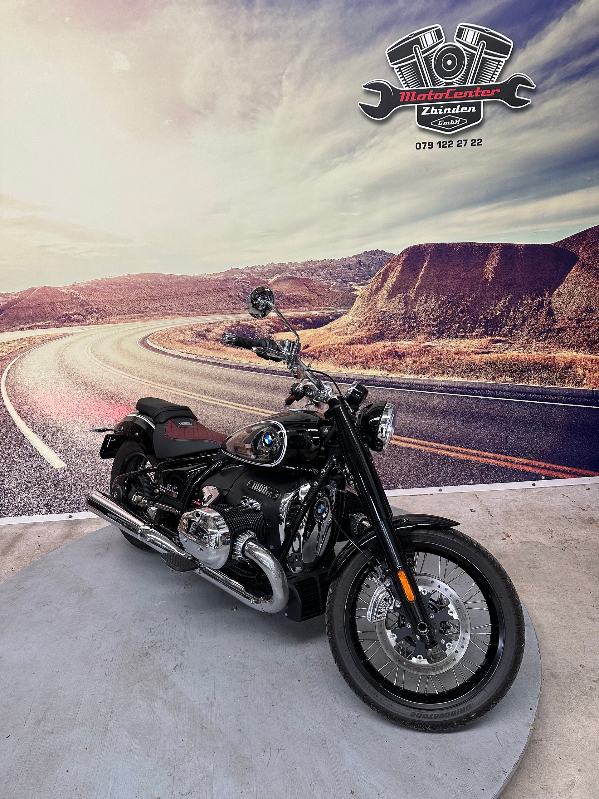 BMW R 18 mit Akrapovic Auspuff und Rückwärtsgang-showroom-element-1