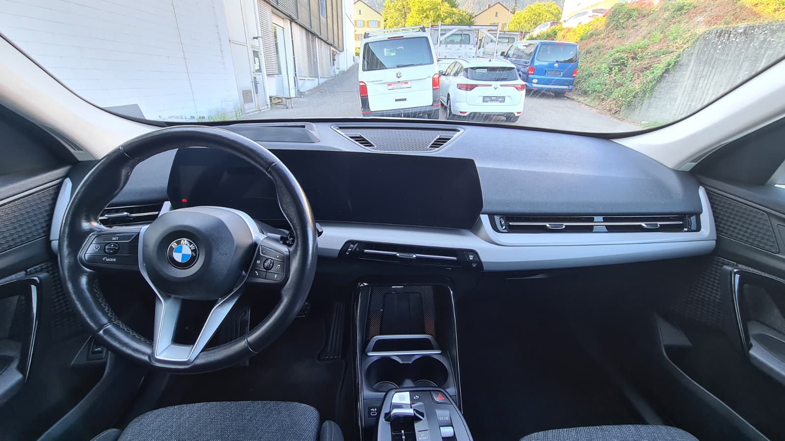 BMW X1 xDrive 20d 48V ** Gr-Navi ** RF-Kamera 360° ** Anh-Kupplung ** Sitzheizung ** H-UP-Disp ** PDC V+H ** Neues Modell 2023 **-image-18