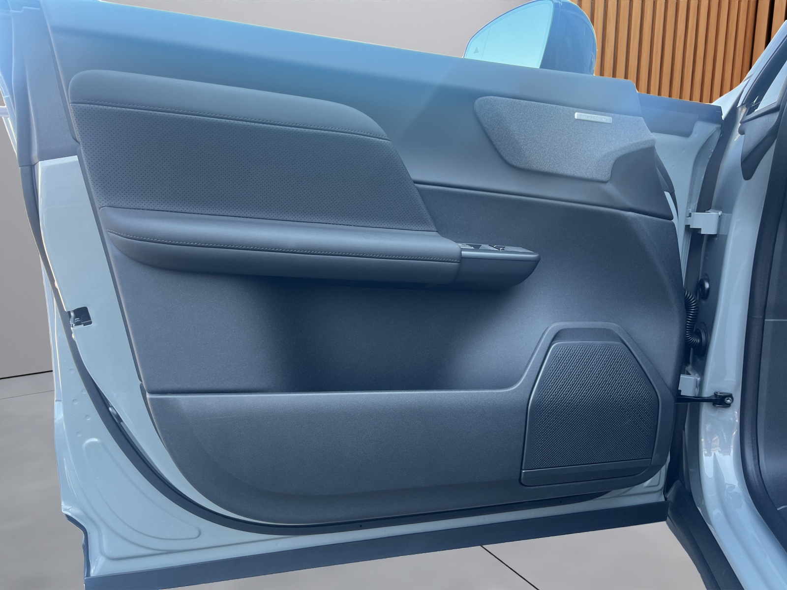 VOLVO EX60 Twin Ultra AWD-image-14