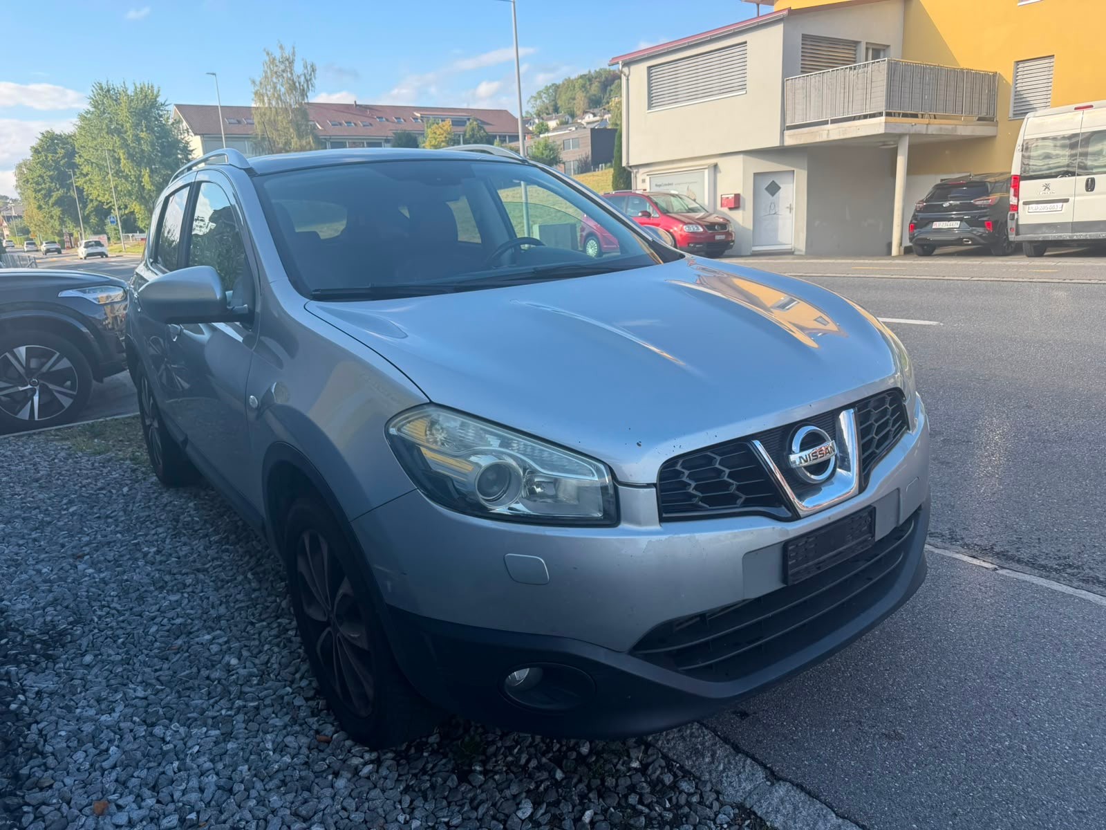 NISSAN Qashqai 2.0 dCi 4WD tekna-image-3