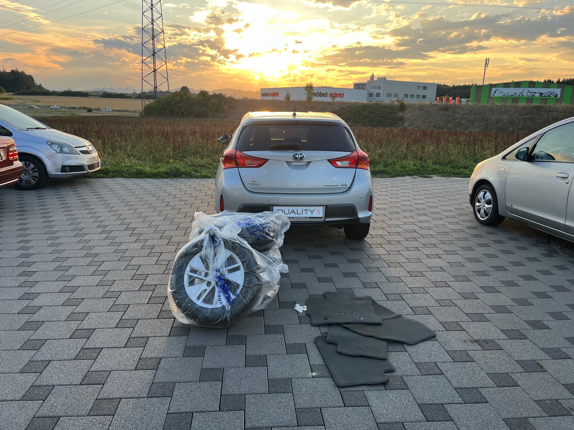 TOYOTA Auris 1.8 16V HSD Linea Sol-image-15
