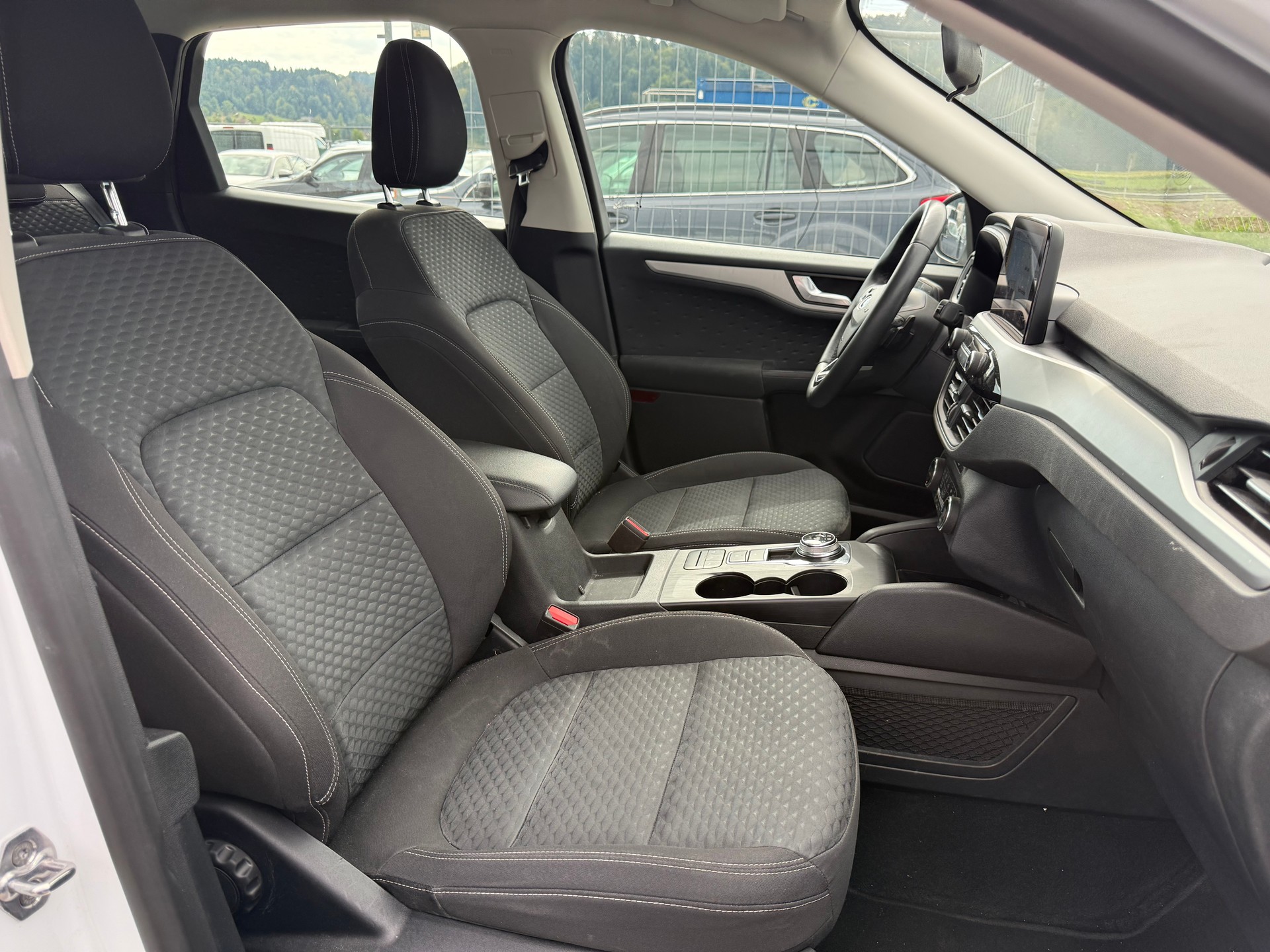 FORD Kuga 2.0 TDCi EcoBlue Titanium X 4WD-image-9