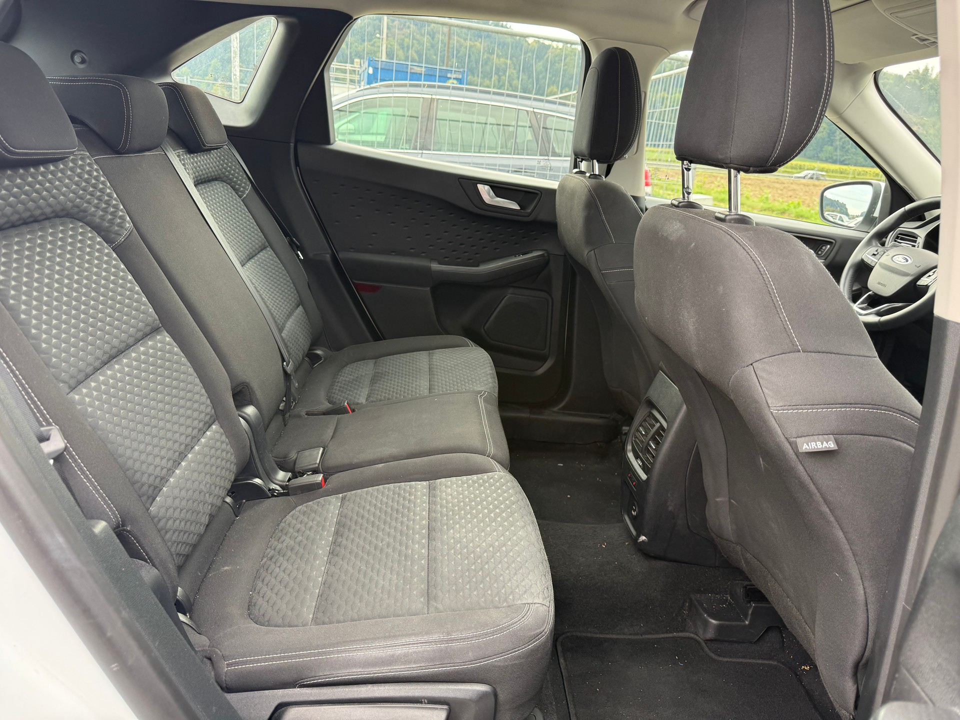 FORD Kuga 2.0 TDCi EcoBlue Titanium X 4WD-image-11