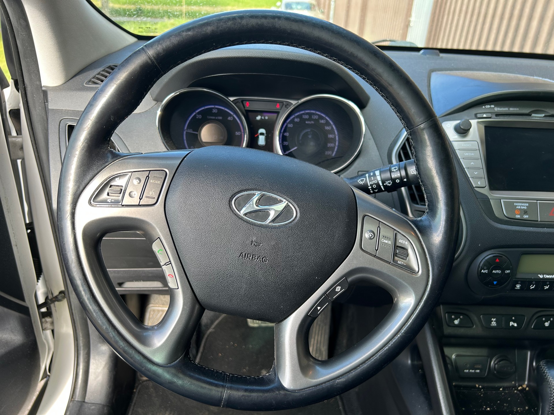 HYUNDAI iX 35 2.0 CRDi GO! Plus 4WD Automatic-image-7