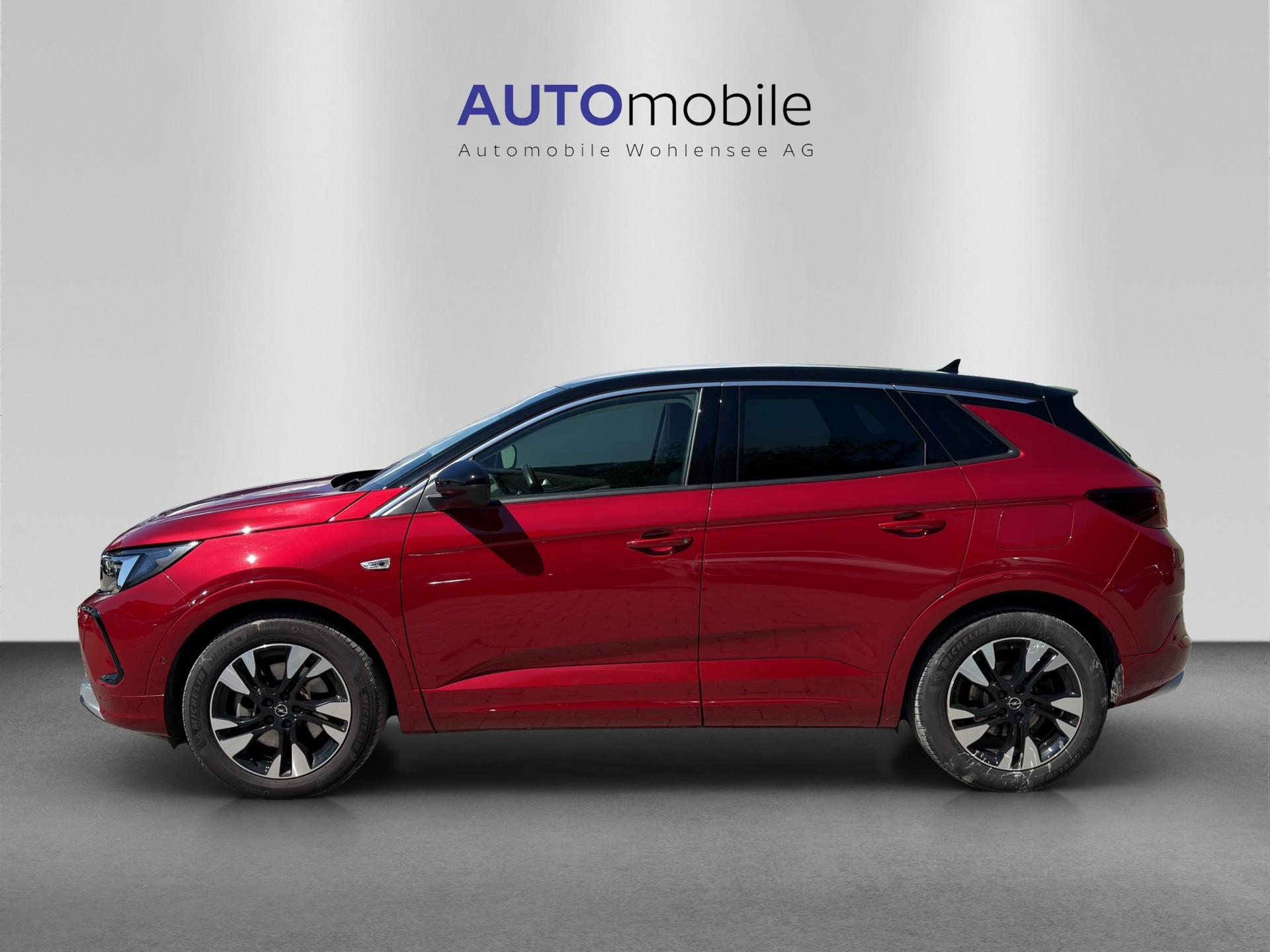 OPEL Grandland 1.6 Hybrid Elegance Automatik-image-0