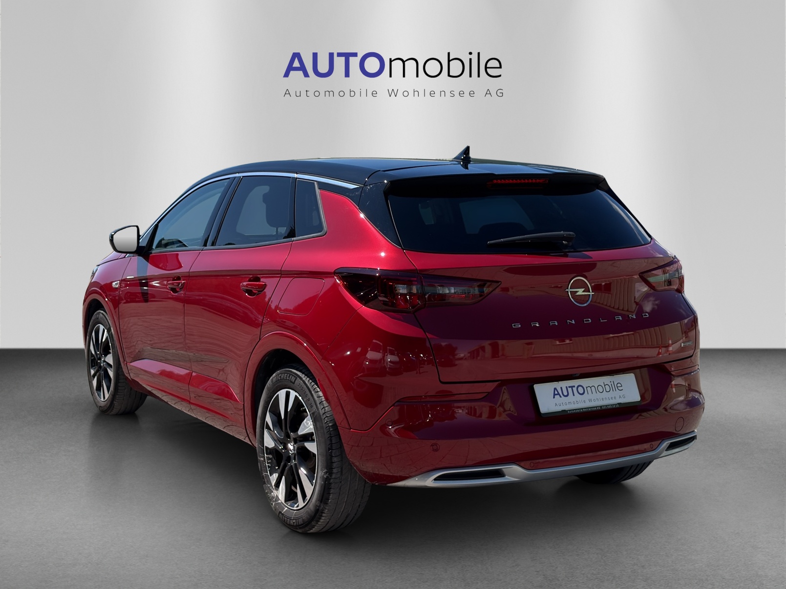 OPEL Grandland 1.6 Hybrid Elegance Automatik-image-4