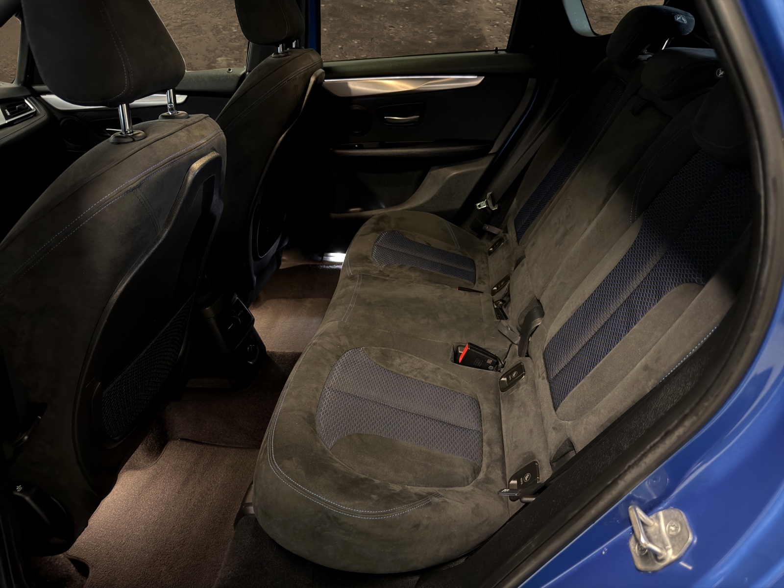 BMW 220d Active Tourer M Sport Steptronic-image-12