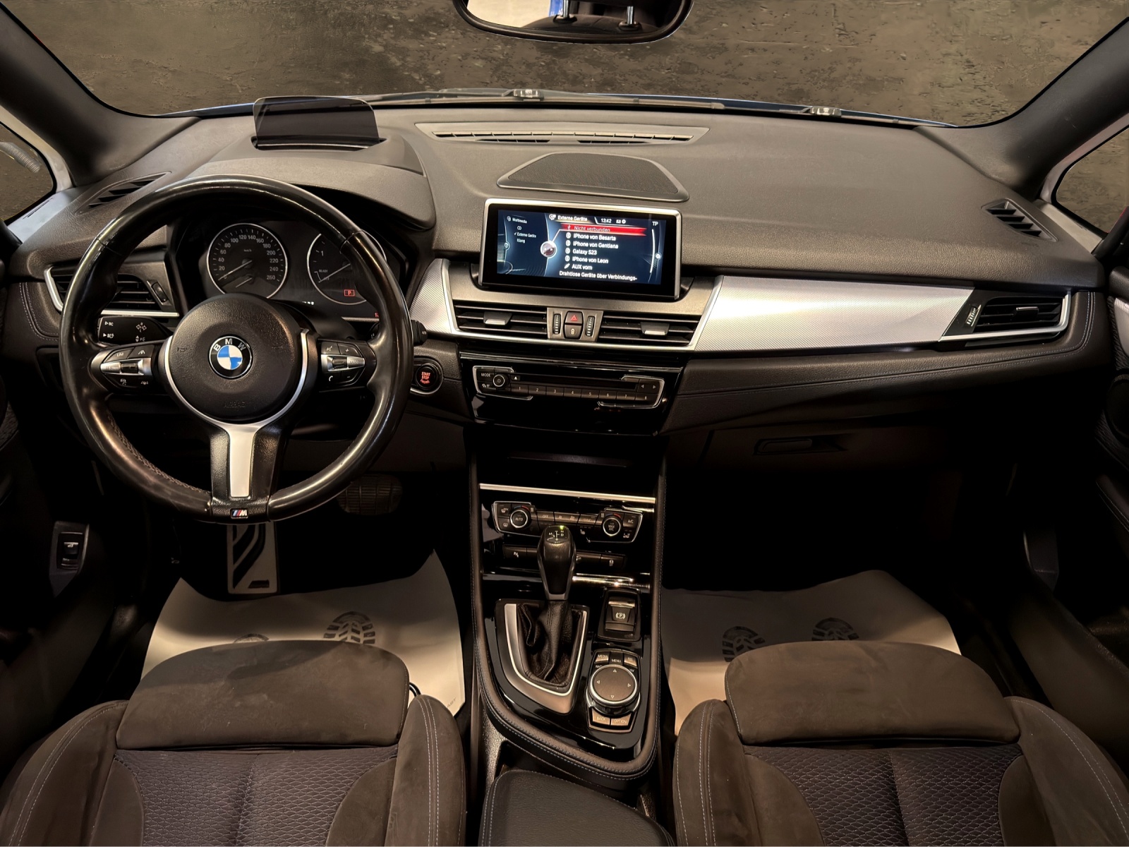 BMW 220d Active Tourer M Sport Steptronic-showroom-element-3