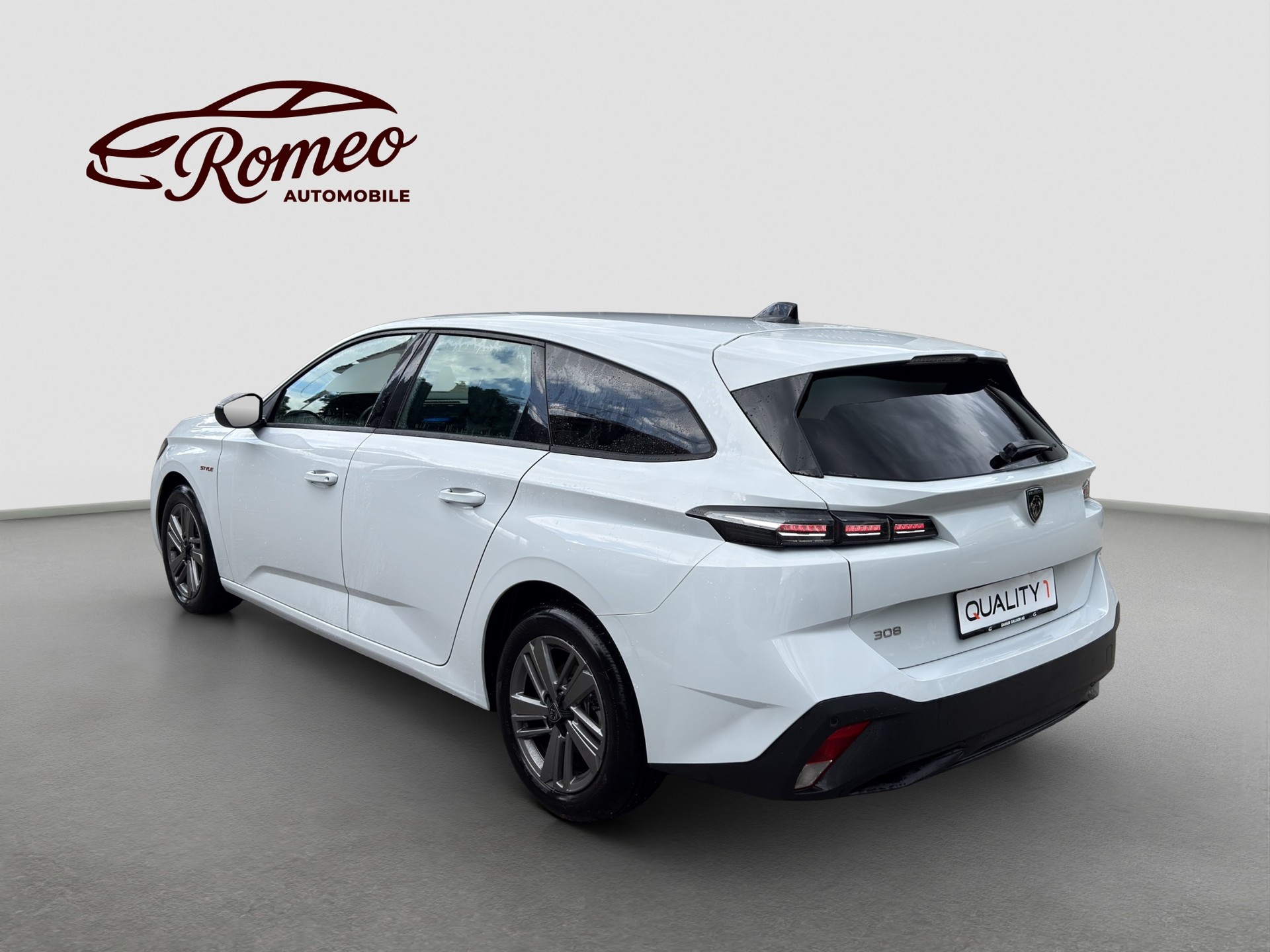 PEUGEOT 308 SW 1.2 Hybrid 136 Style ** Werkgarantie bis 5/2028 oder 100'000 km ** CH Auto ** 1. Hand ** Frisch ab Service **-image-1