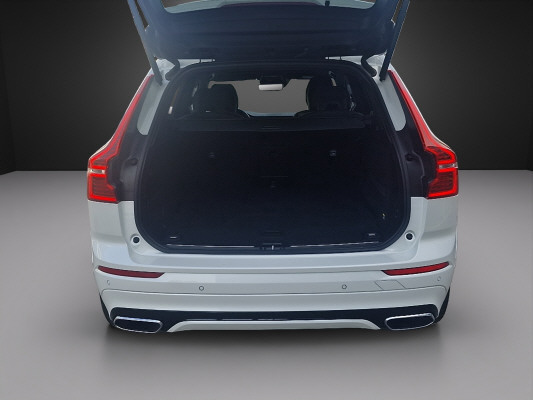 VOLVO XC60 T8 eAWD R-Design-image-6