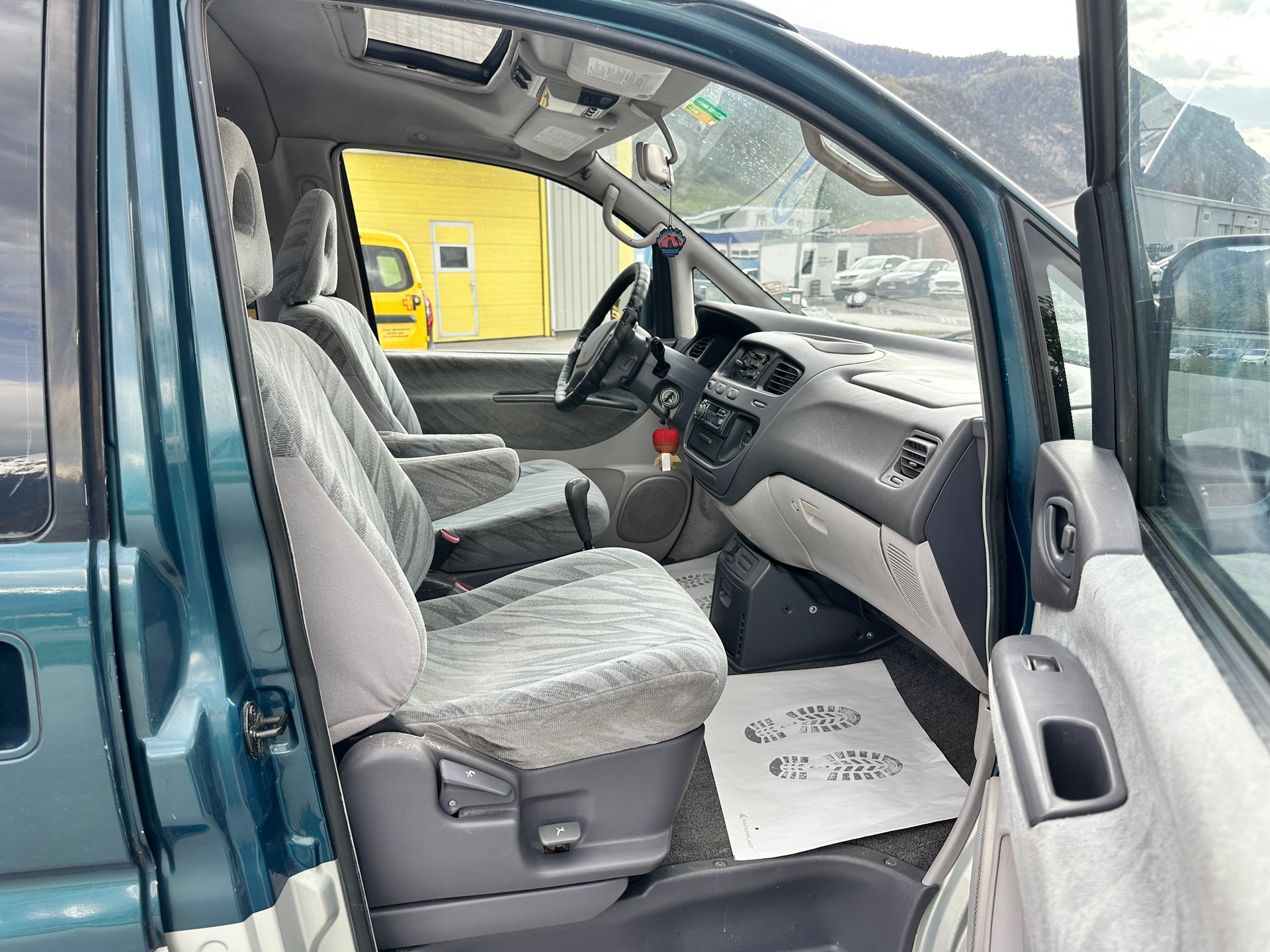 MITSUBISHI Space Gear 2.4 GLS Edit.-image-9