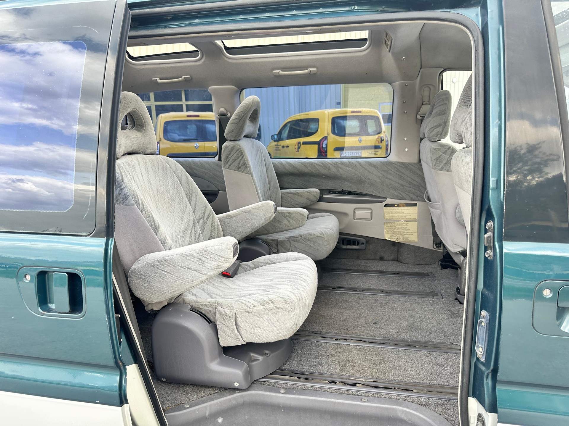 MITSUBISHI Space Gear 2.4 GLS Edit.-image-13