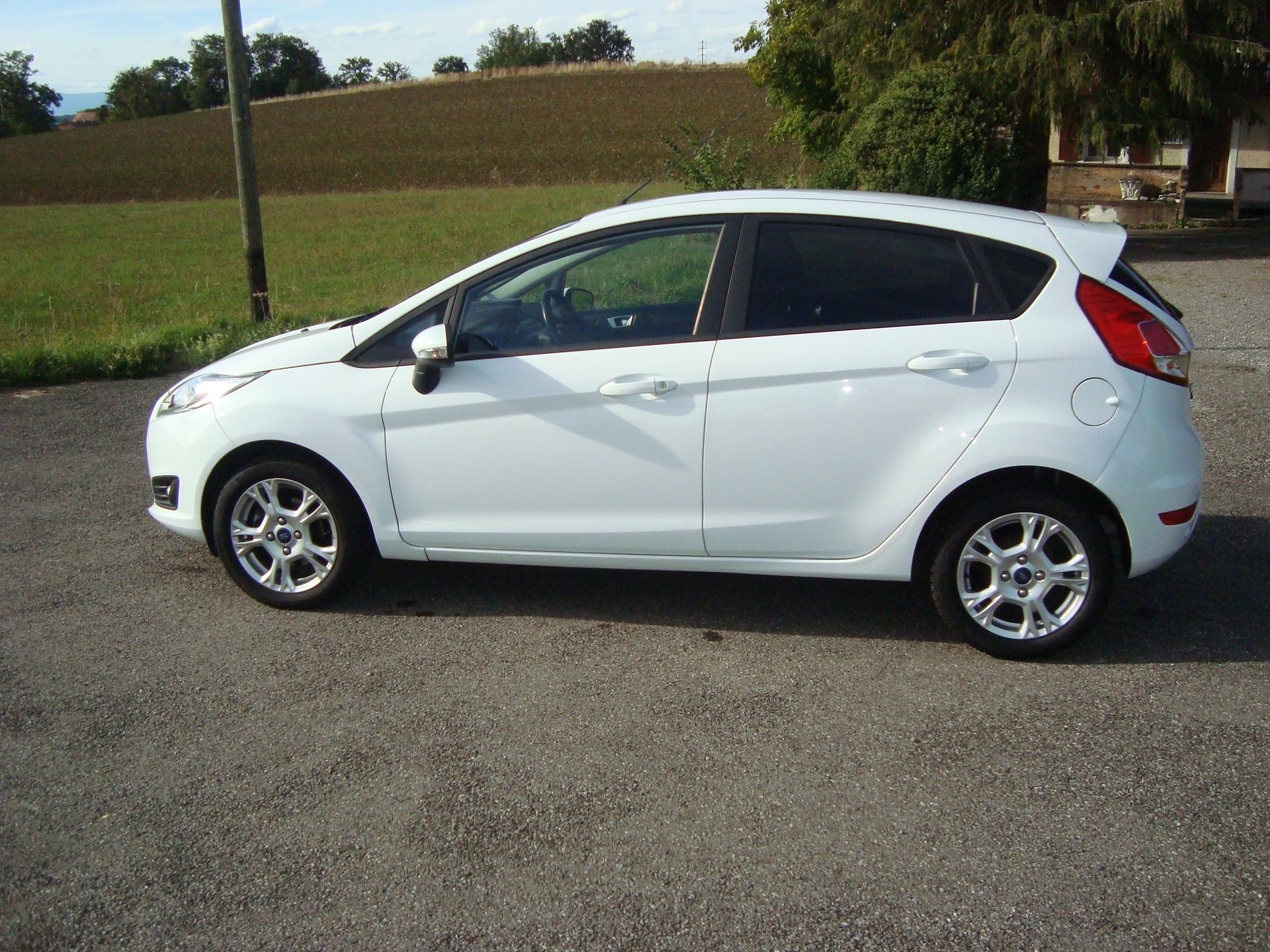 FORD Fiesta 1.0 SCTi Sync PowerShift-image-4
