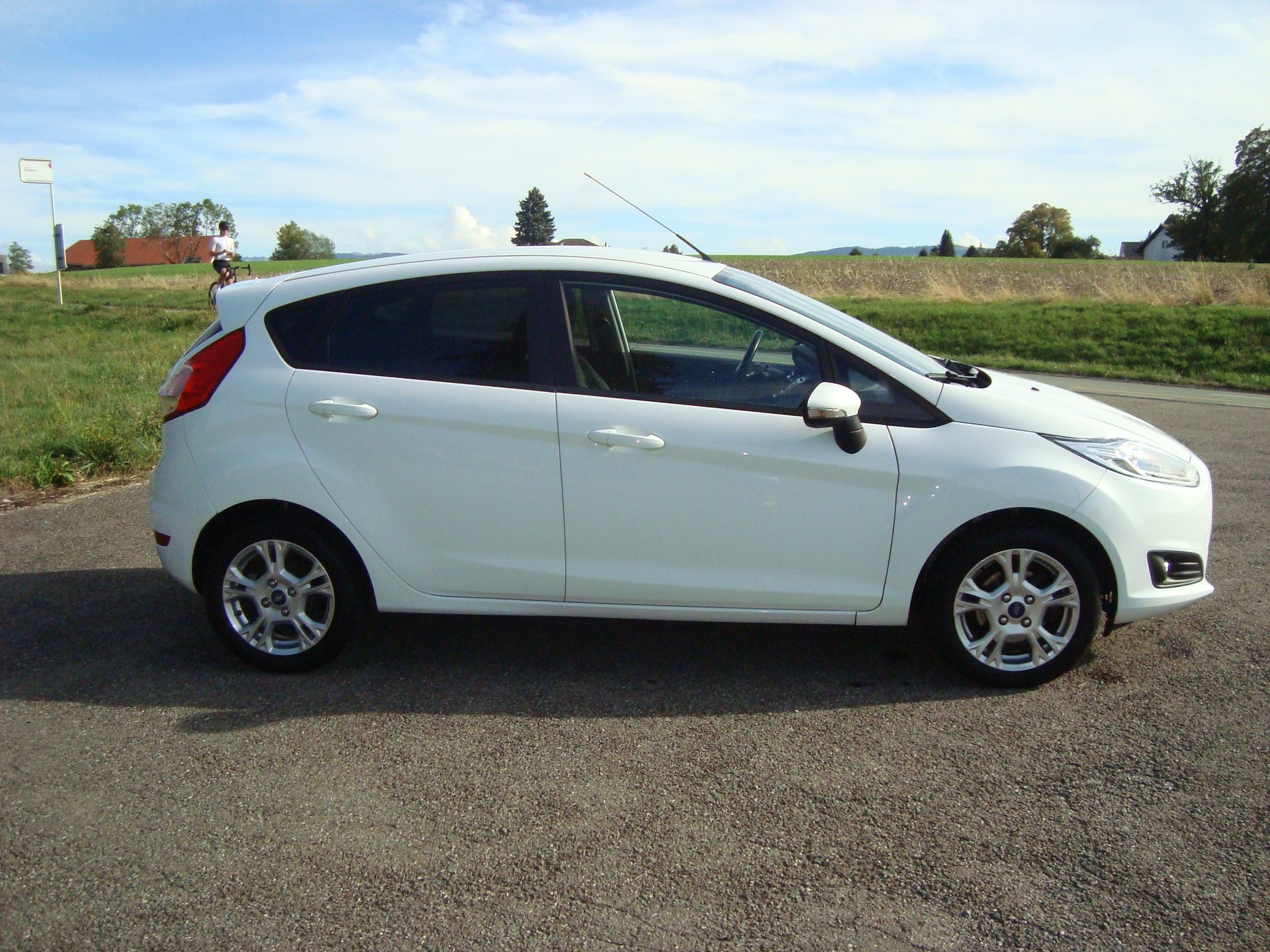 FORD Fiesta 1.0 SCTi Sync PowerShift-image-5