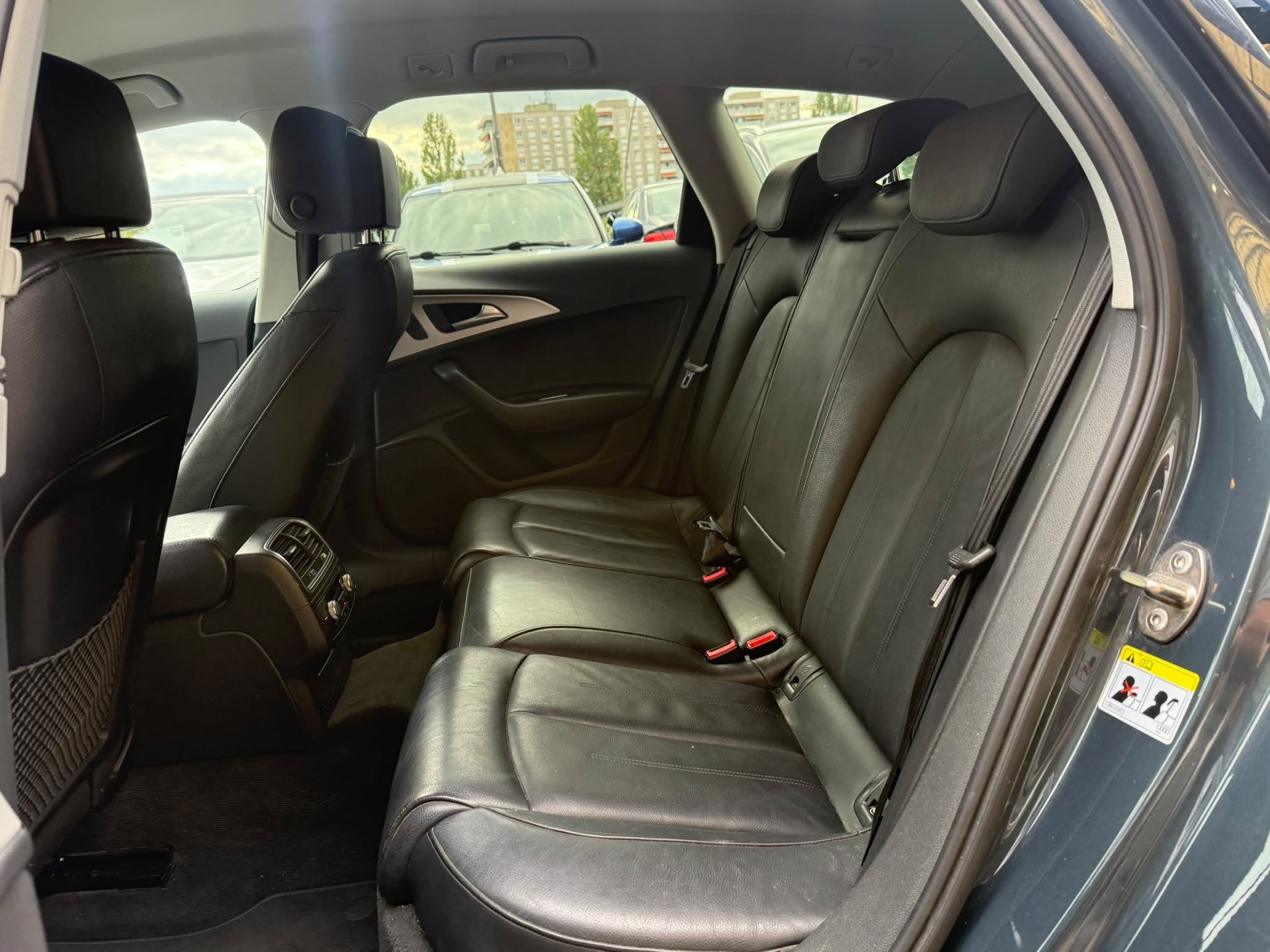 AUDI A6 Avant 3.0 TDI V6 quattro S-tronic-image-9