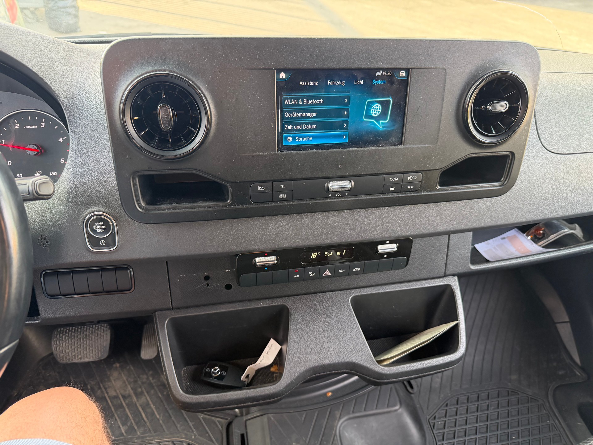 MERCEDES-BENZ Sprinter 317 CDI Lang 9G-TRONIC-image-8