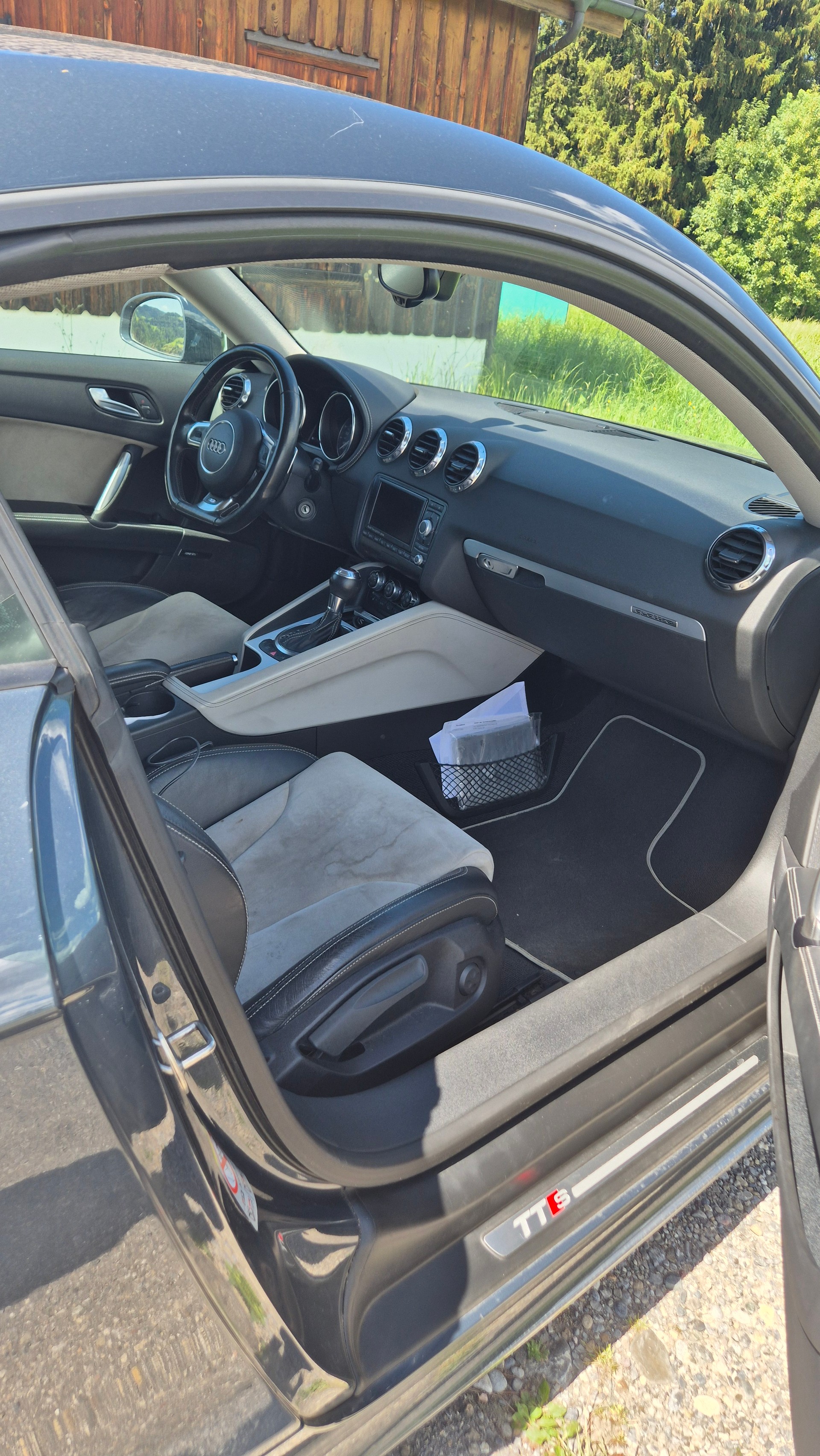 AUDI 2.0 TFSI quattro S-Tronic-image-3