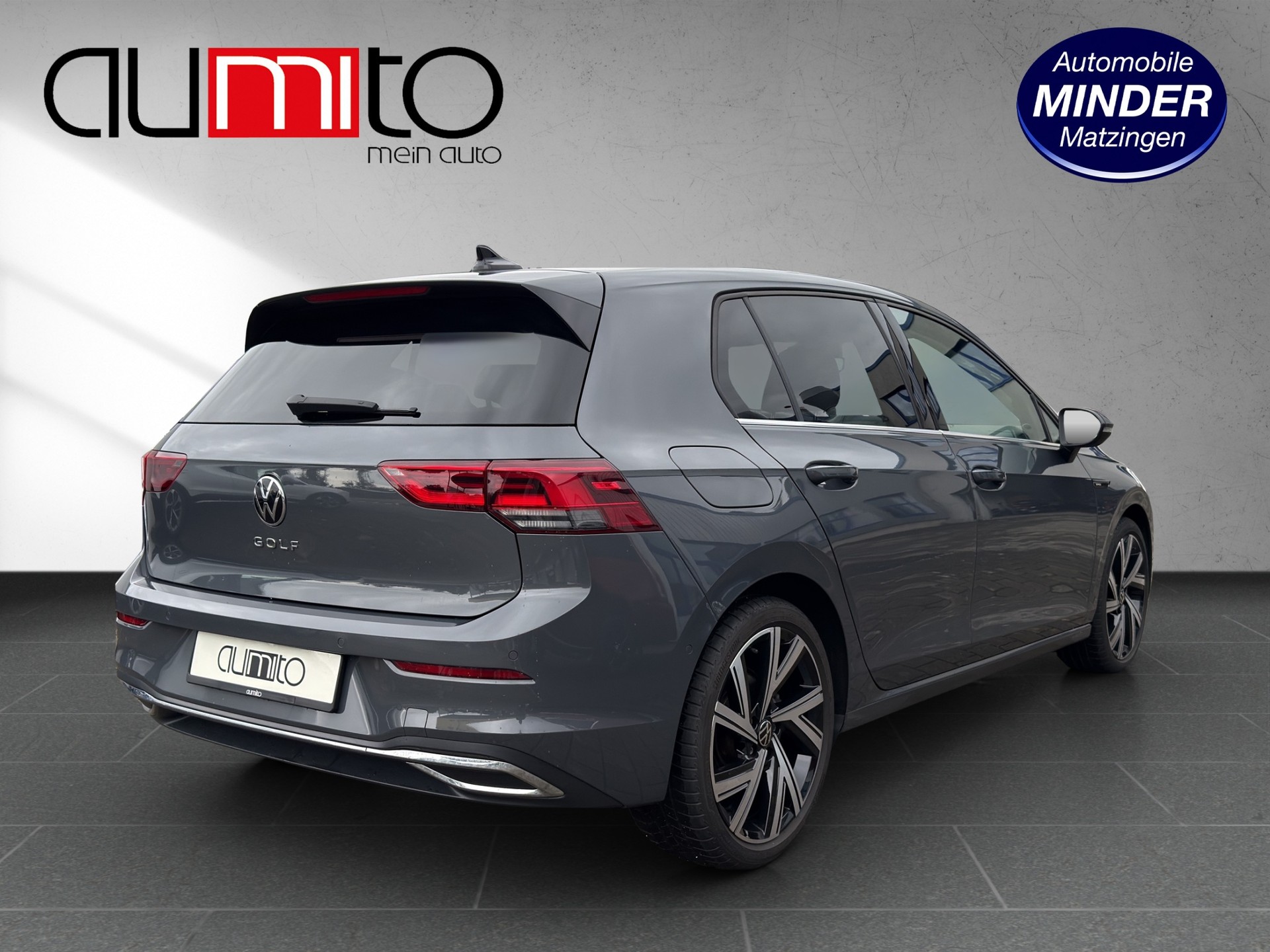 VW Golf 2.0 TSI Style DSG-image-2