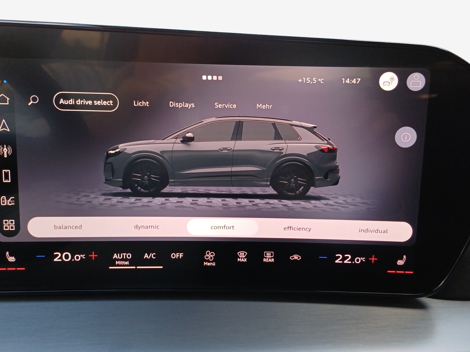 AUDI Q4 e-tron SUV quattro performance Swiss Ski-image-14