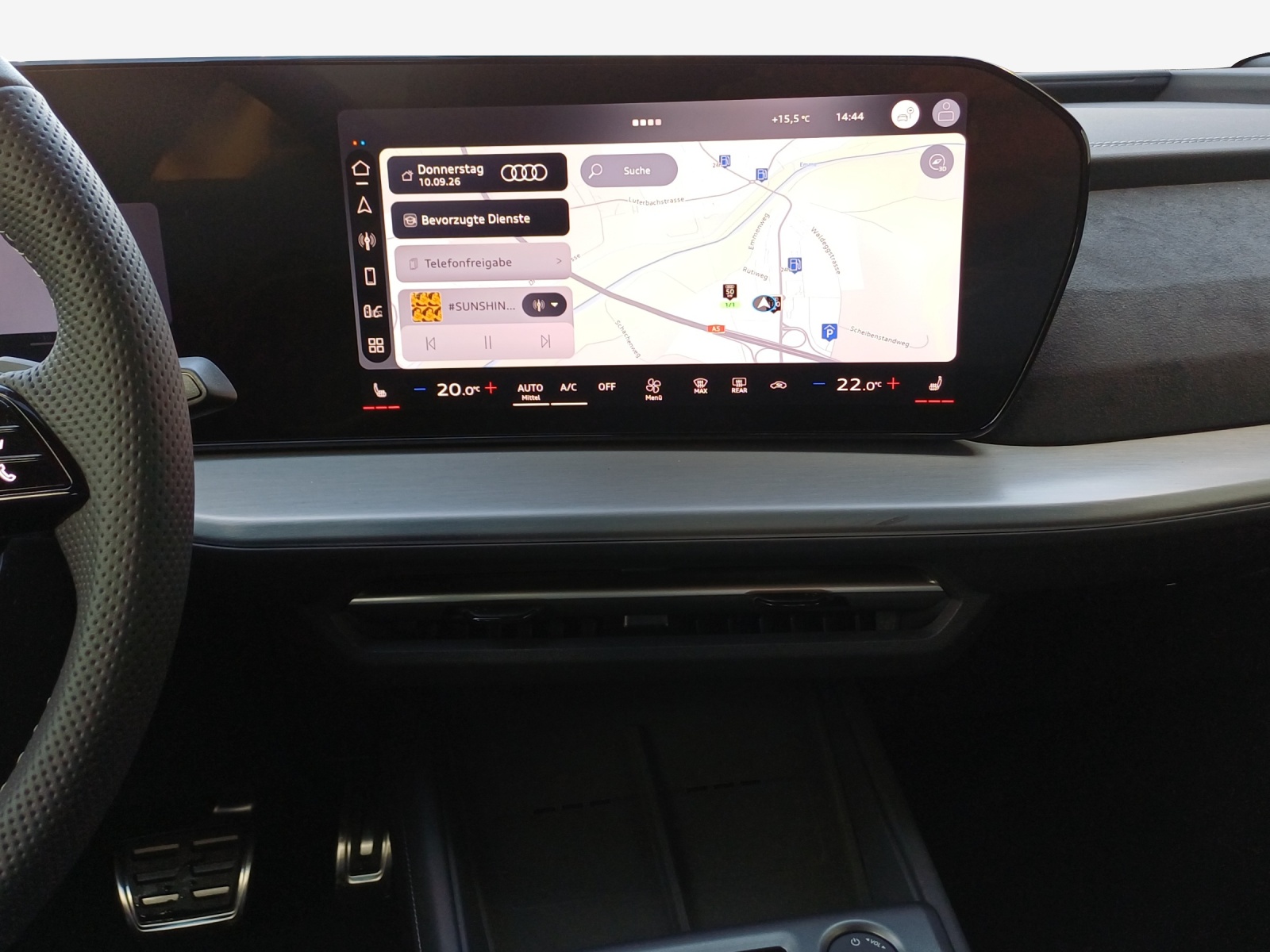 AUDI Q4 e-tron SUV quattro performance Swiss Ski-image-10
