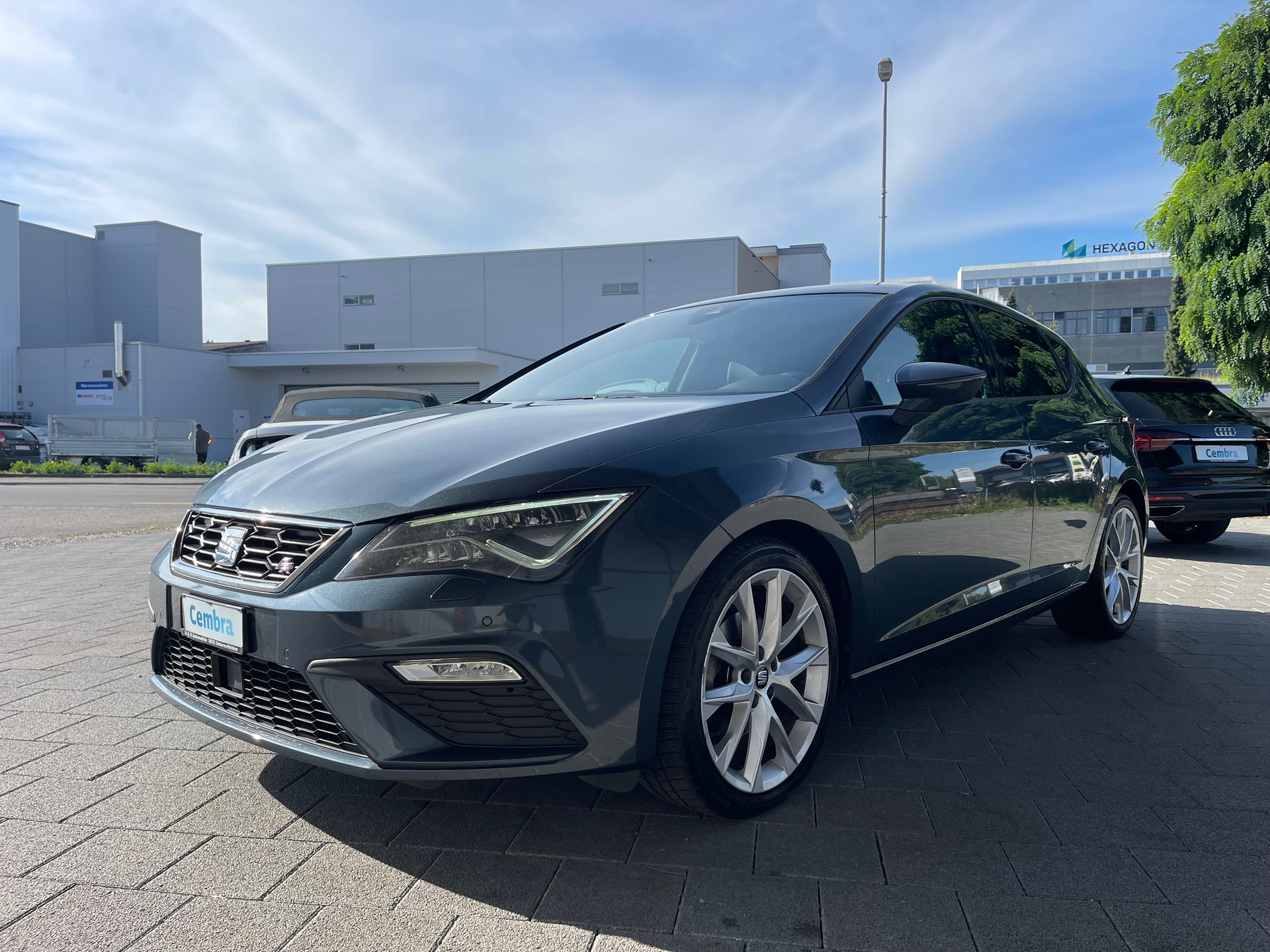 SEAT Leon 1.5 TSI EVO SWISS FR DSG-image-0