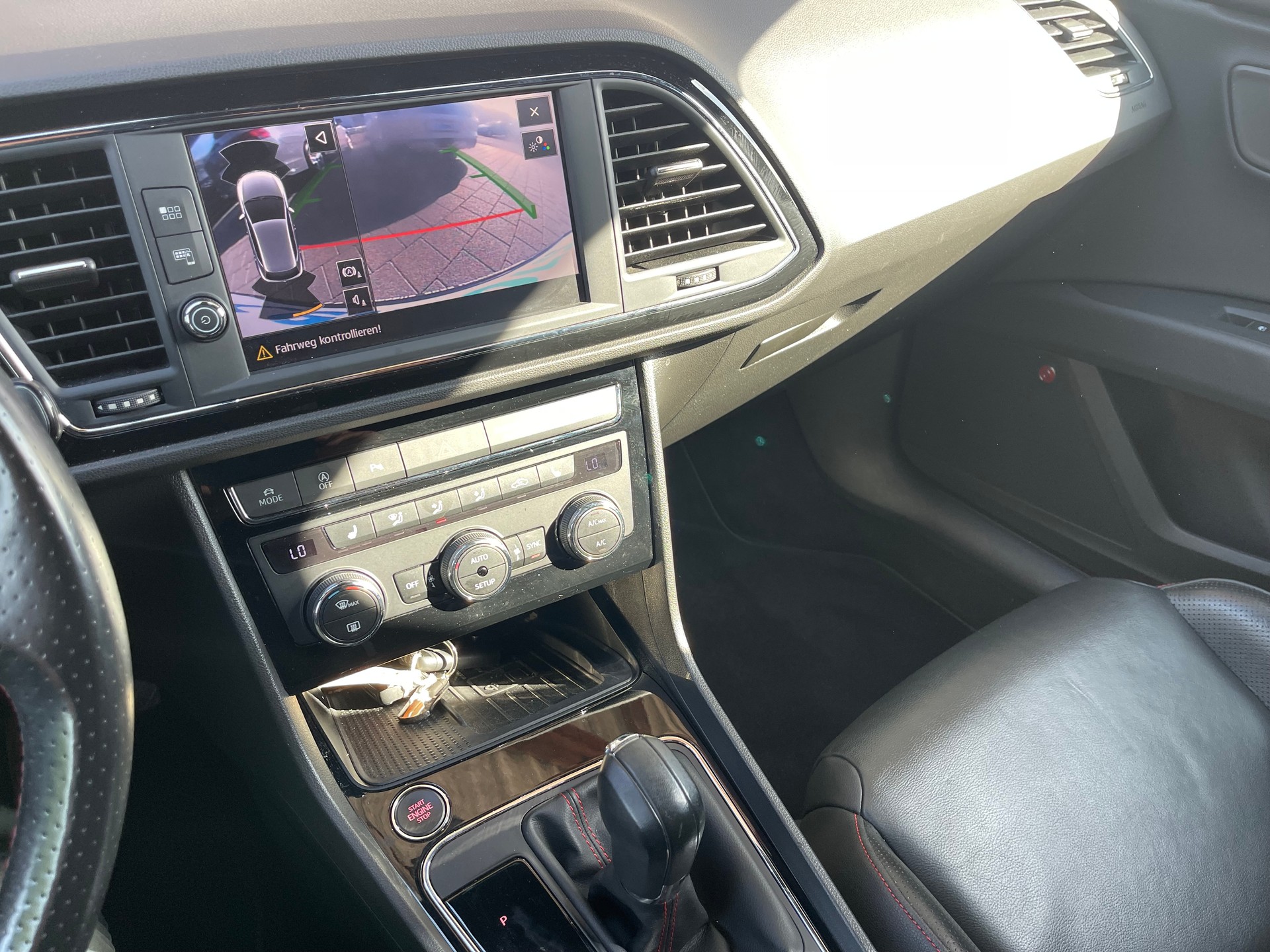 SEAT Leon 1.5 TSI EVO SWISS FR DSG-image-12