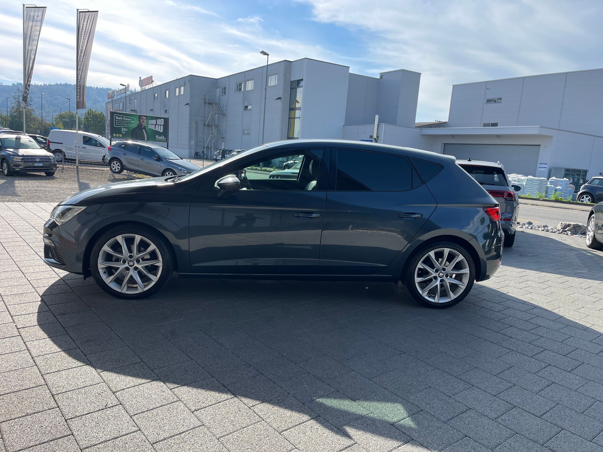SEAT Leon 1.5 TSI EVO SWISS FR DSG-image-8