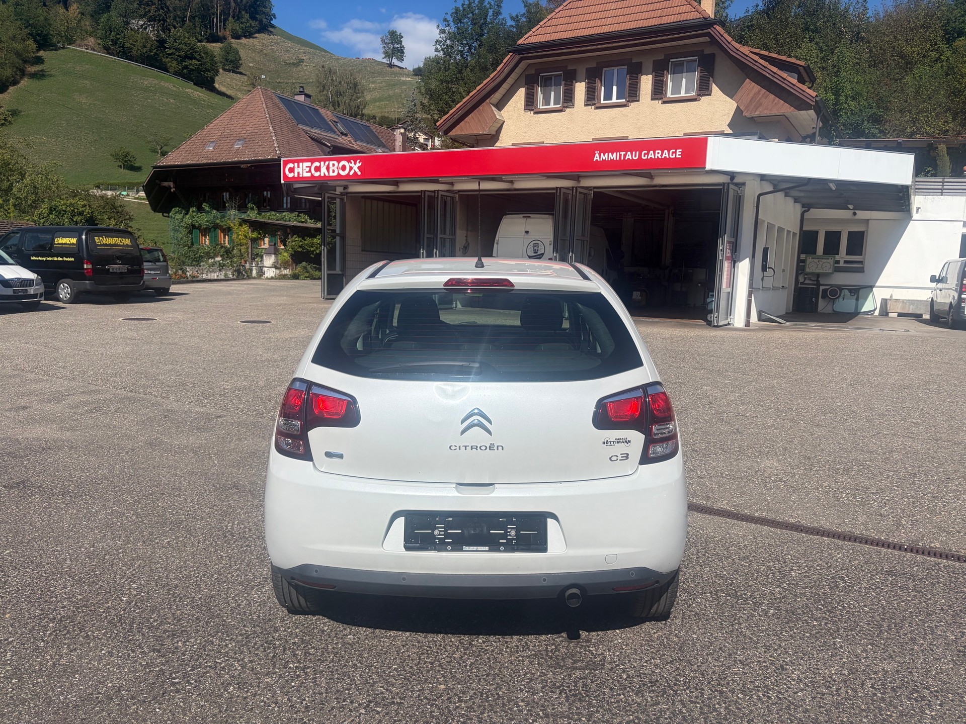CITROEN C3 1.6 16V e-HDi Exclusive EGS6-image-4