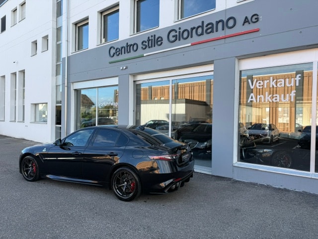 ALFA ROMEO Giulia 2.9 V6 Quadrifoglio 520PS "Akrapovic"-showroom-element-2