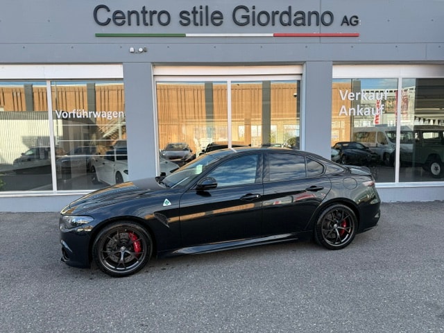 ALFA ROMEO Giulia 2.9 V6 Quadrifoglio 520PS "Akrapovic"-showroom-element-1