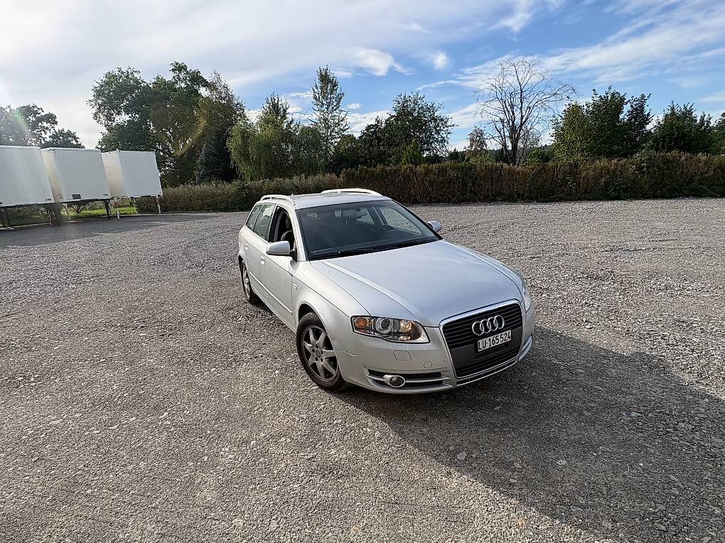 AUDI A4-image-0