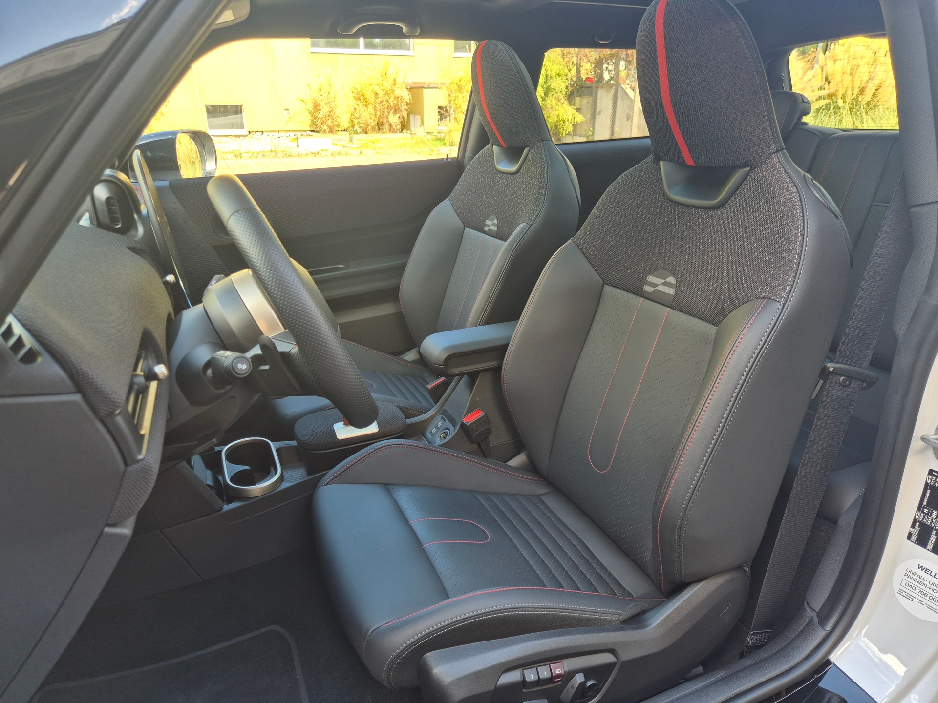 MINI Cooper John Cooper Works DKG-image-11