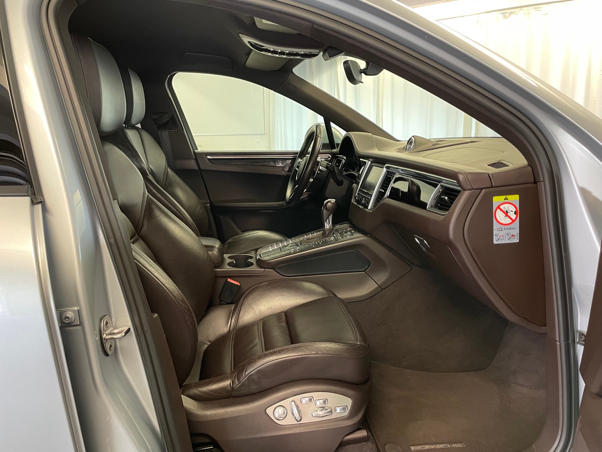 PORSCHE Macan S Diesel PDK-image-5