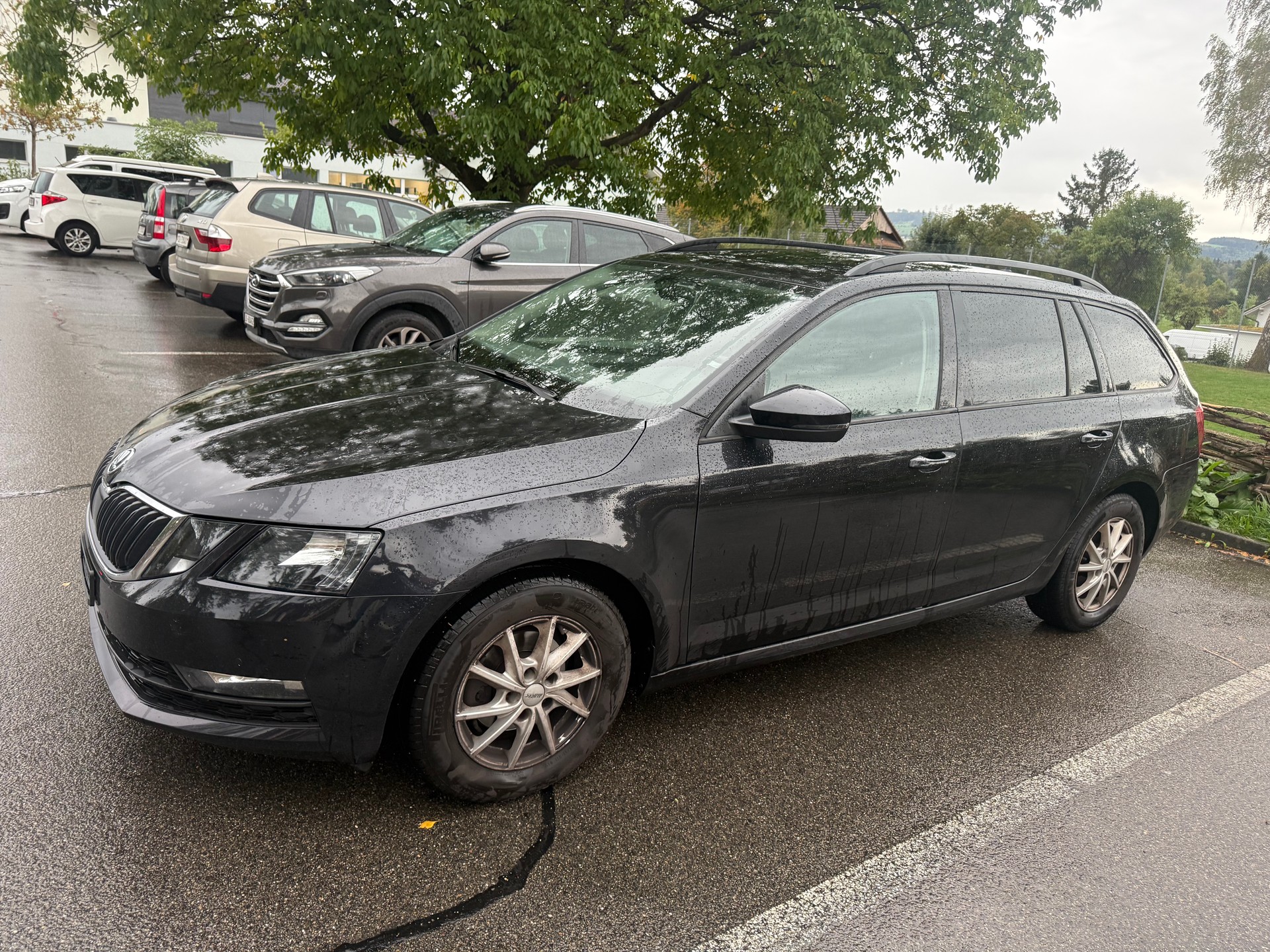 SKODA Octavia Combi 1.6 TDI Ambition-image-0