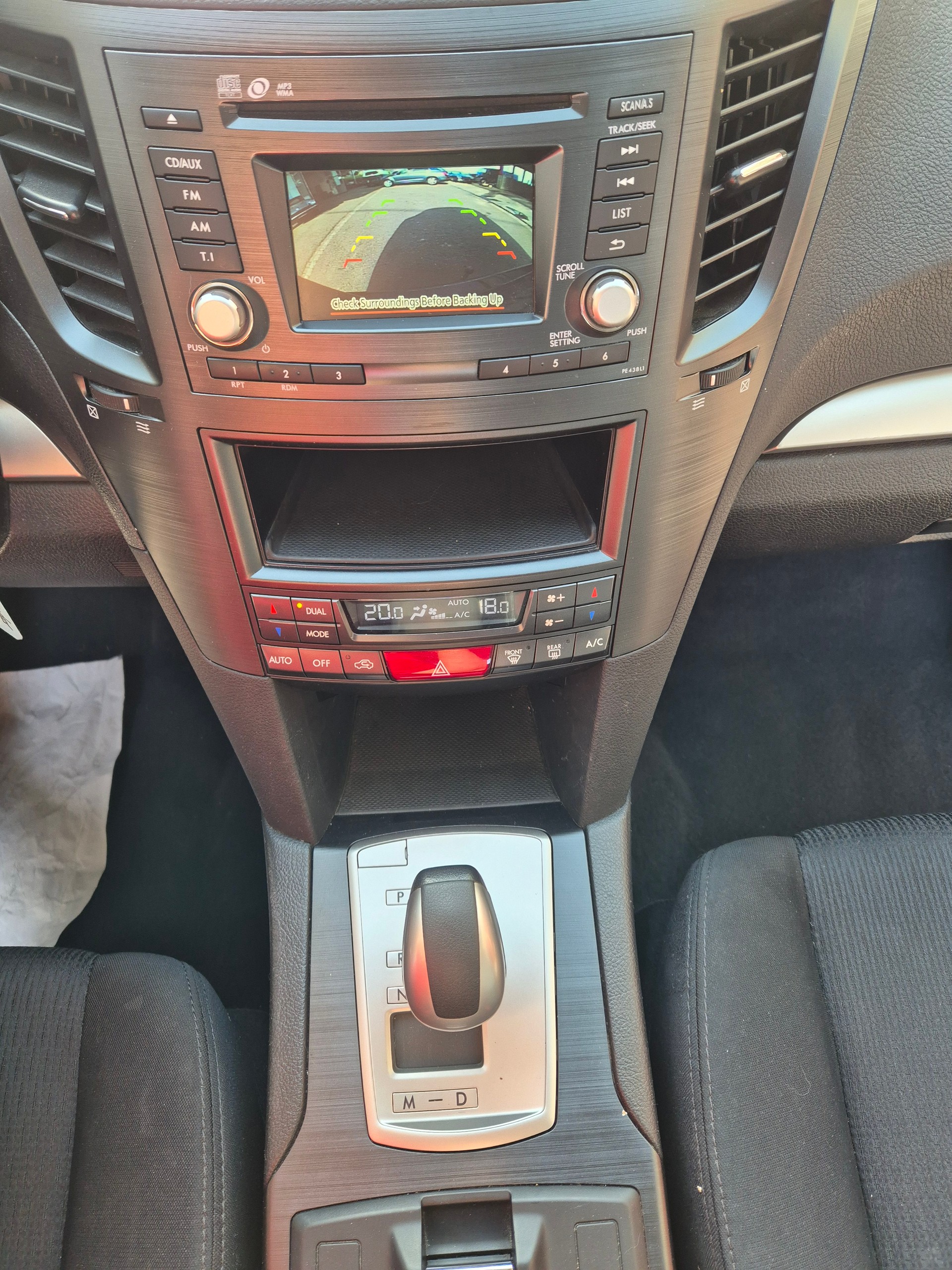 SUBARU Legacy 2.0i Swiss AWD Lineartronic-image-9