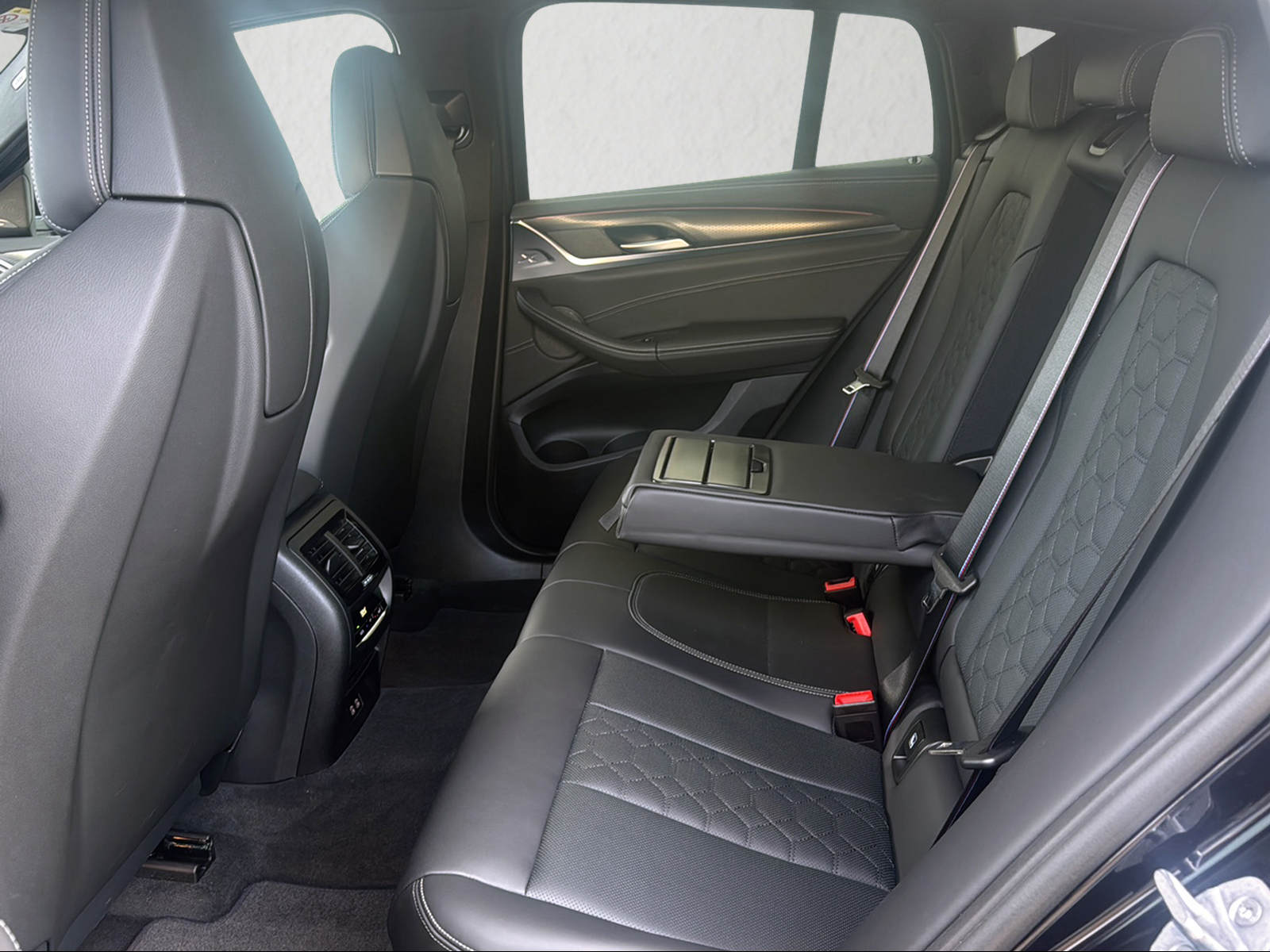 BMW X4M xDrive M Competition Steptronic-image-12