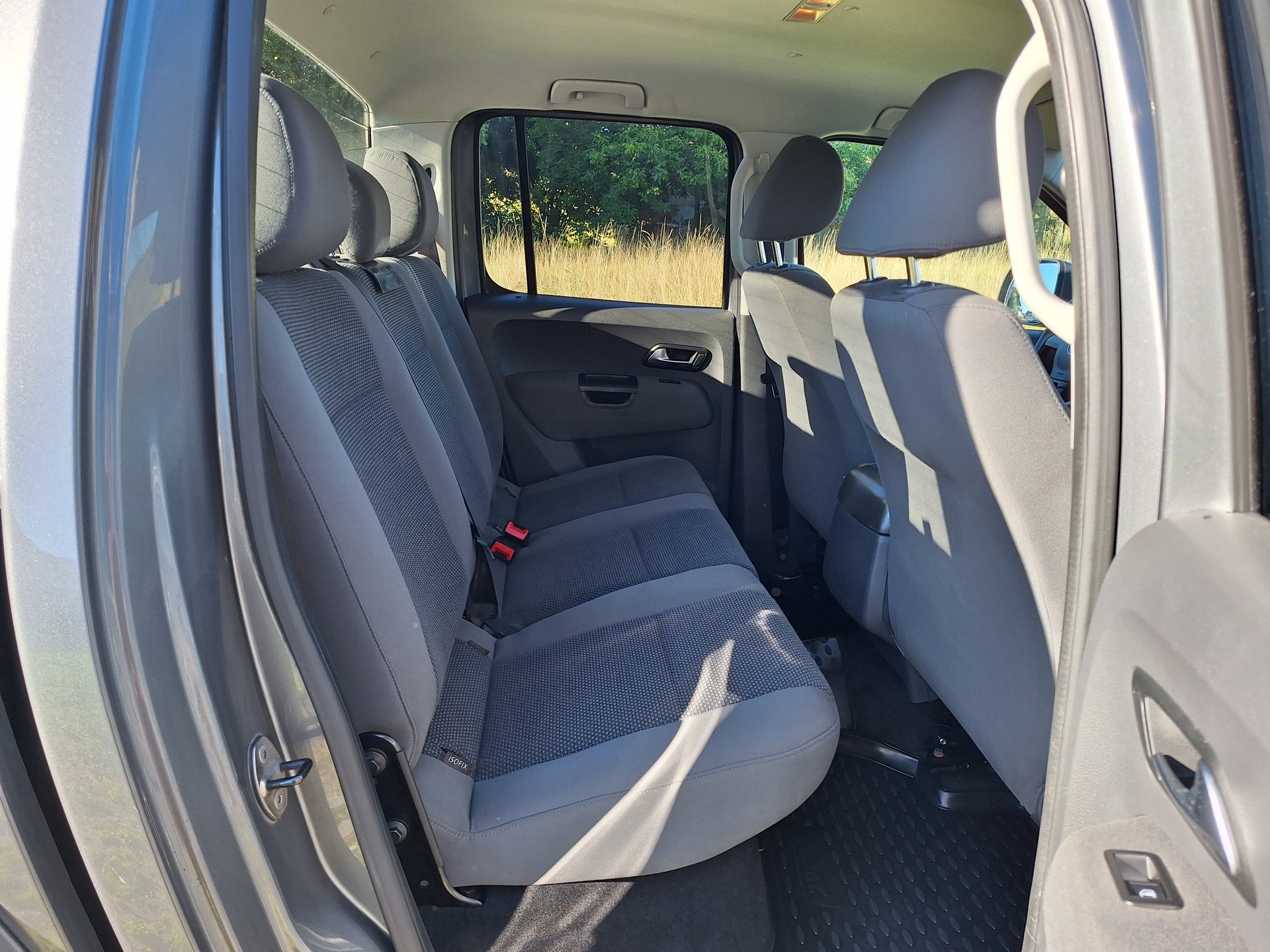 VW AMAROK-image-8